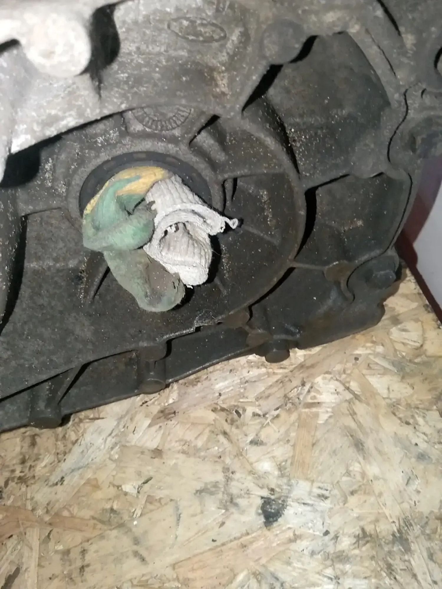 https://ycs.partsauto.market/partsauto-images/thmbs/userImages/a486c87f8955b6e25f9185efee619899/part/903df02d-6691-4ab8-bc05-7839923dbc9f_1779793177637.jpg