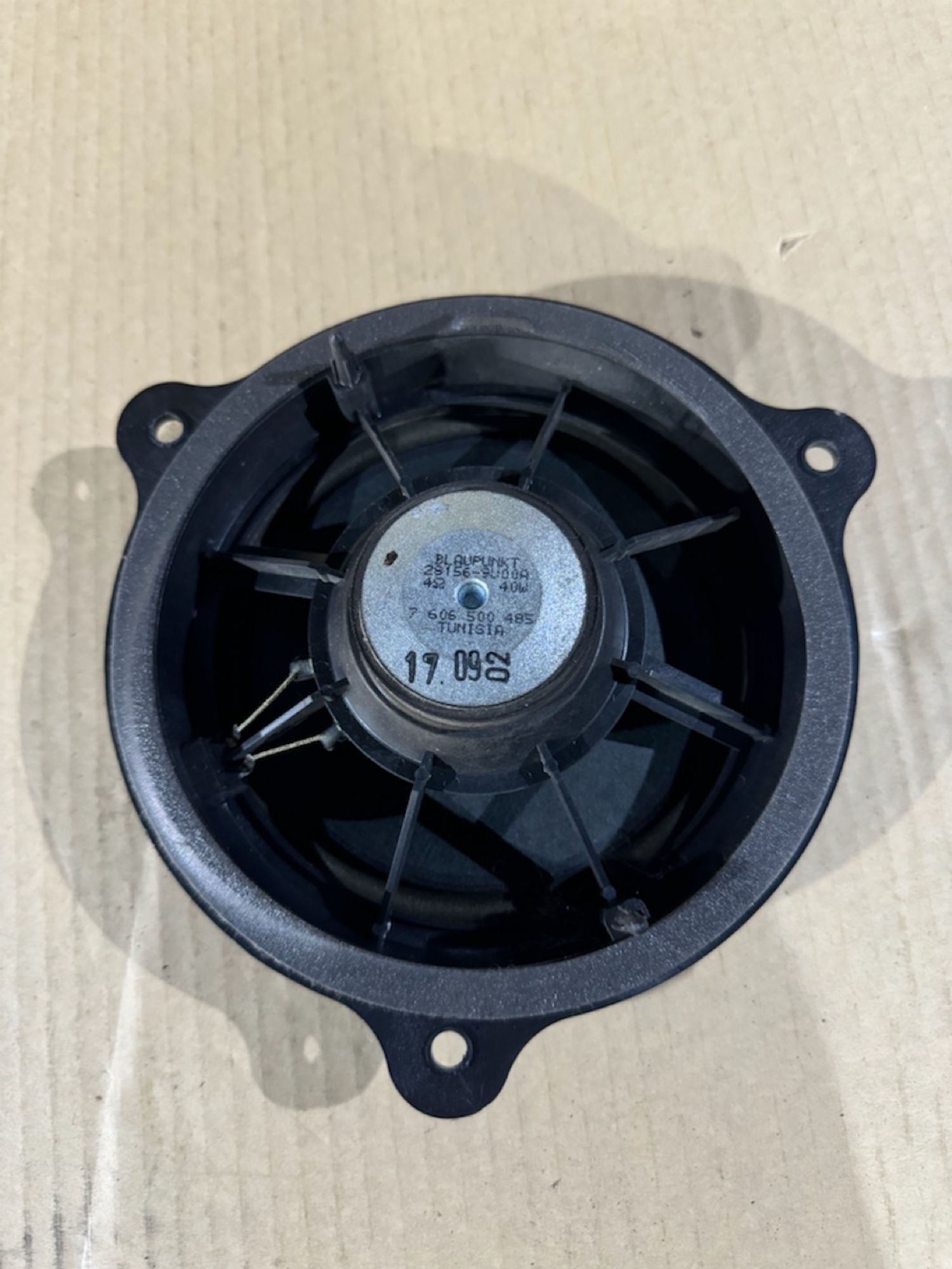 https://ycs.partsauto.market/partsauto-images/thmbs/userImages/a486c87f8955b6e25f9185efee619899/part/91a27d70-02a3-4b8d-99a6-1f8a2a76e59c_1779786533484.jpg