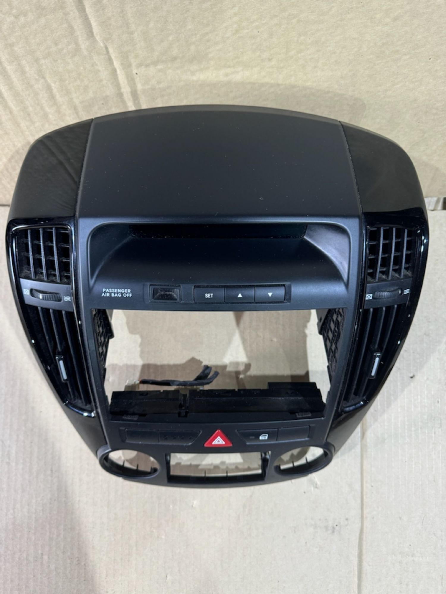 https://ycs.partsauto.market/partsauto-images/thmbs/userImages/a486c87f8955b6e25f9185efee619899/part/92a12544-51d2-4da1-bac5-856c1071eae0_1780044129757.jpg
