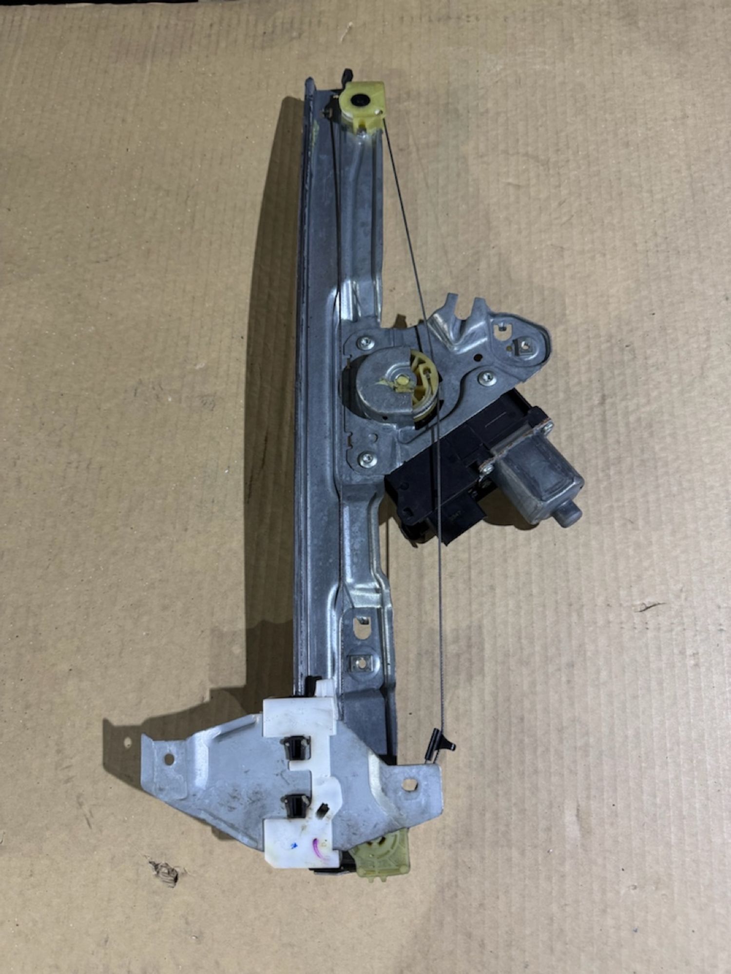 https://ycs.partsauto.market/partsauto-images/thmbs/userImages/a486c87f8955b6e25f9185efee619899/part/9478cb49-412f-40f7-9e2d-399e4cc608f2_1785185765061.jpg