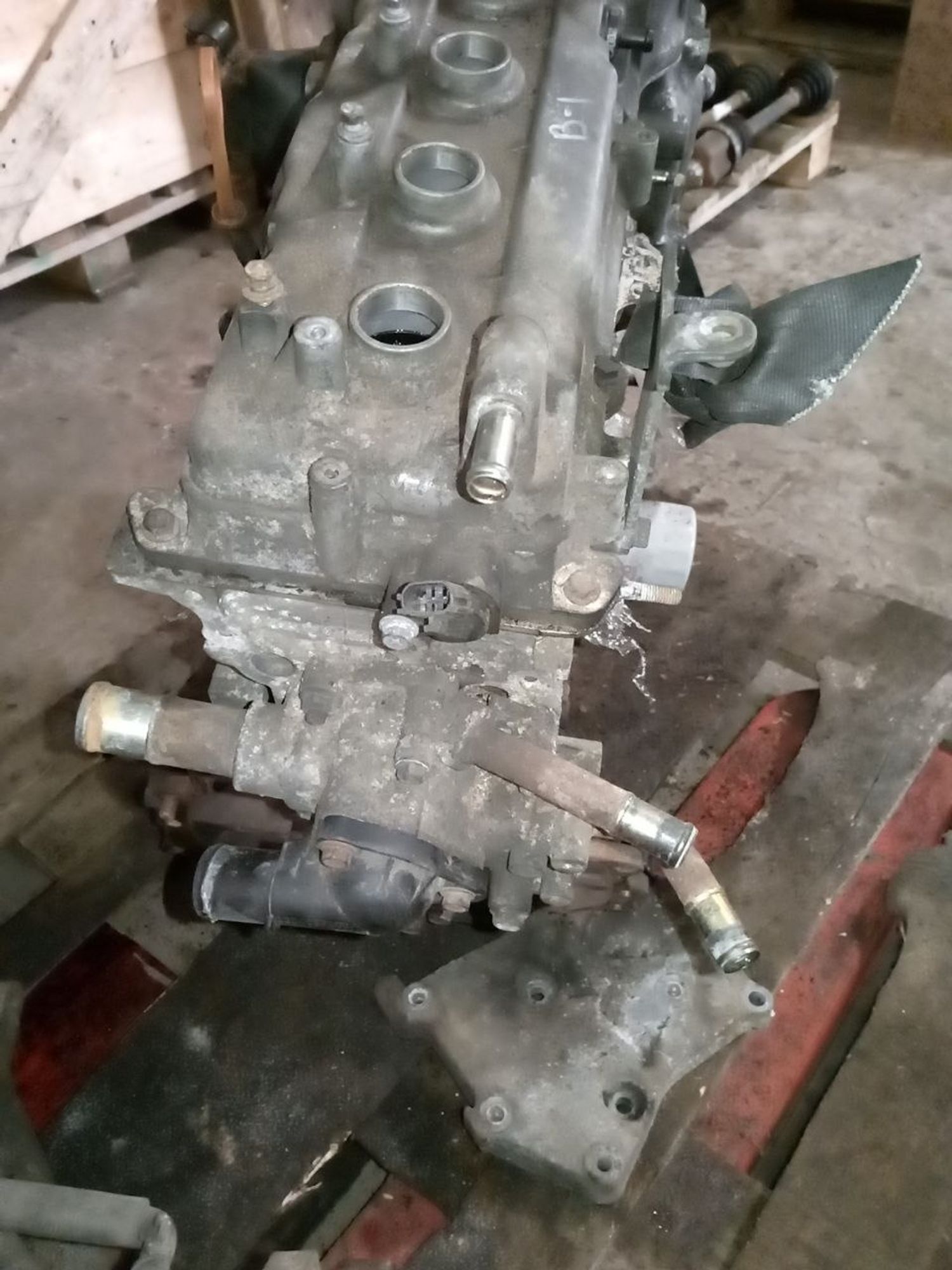https://ycs.partsauto.market/partsauto-images/thmbs/userImages/a486c87f8955b6e25f9185efee619899/part/94faa03d-cf76-4d31-bfe1-6f985c3d5daf_1775856122721.jpg