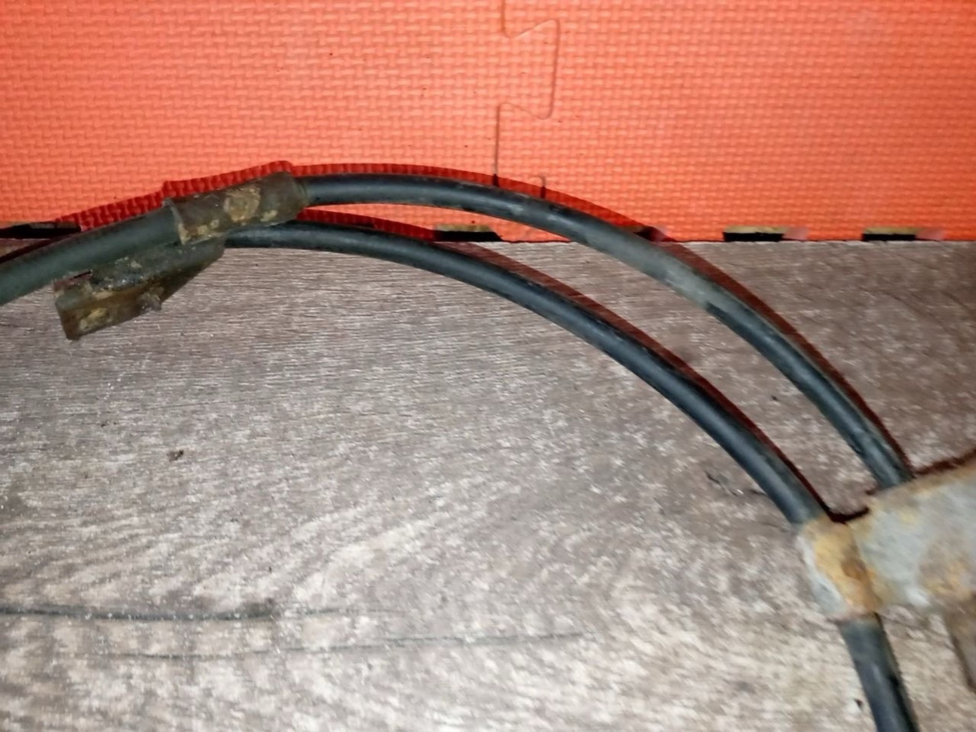 https://ycs.partsauto.market/partsauto-images/thmbs/userImages/a486c87f8955b6e25f9185efee619899/part/951bacb5-e96f-4e40-af10-7601cd791d22_1775856156635.jpg