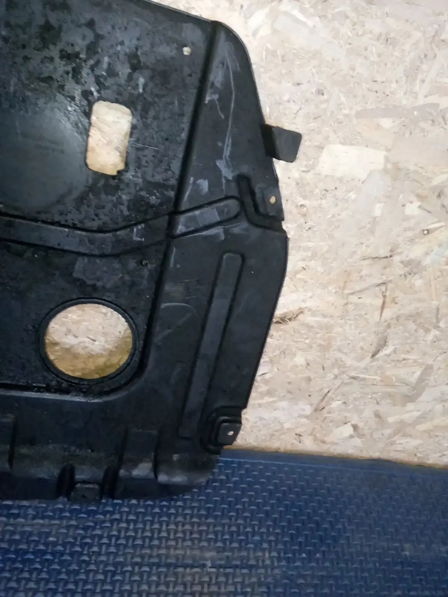 https://ycs.partsauto.market/partsauto-images/thmbs/userImages/a486c87f8955b6e25f9185efee619899/part/95c2ea27-6db6-4189-859e-b1d689efe5ce_1776275684487.jpg