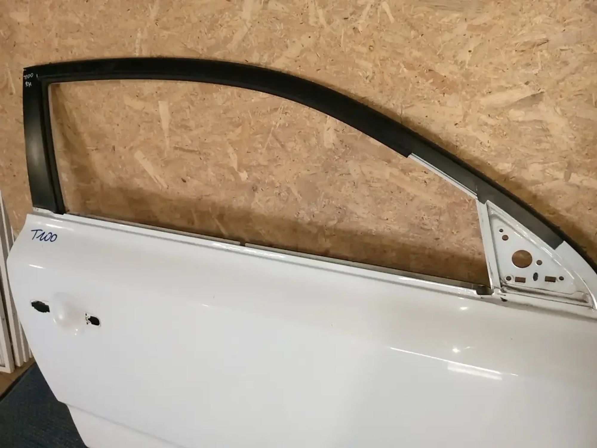 https://ycs.partsauto.market/partsauto-images/thmbs/userImages/a486c87f8955b6e25f9185efee619899/part/968775c4-73fa-453d-bbe0-38128fb92e5b_1785357569424.jpg