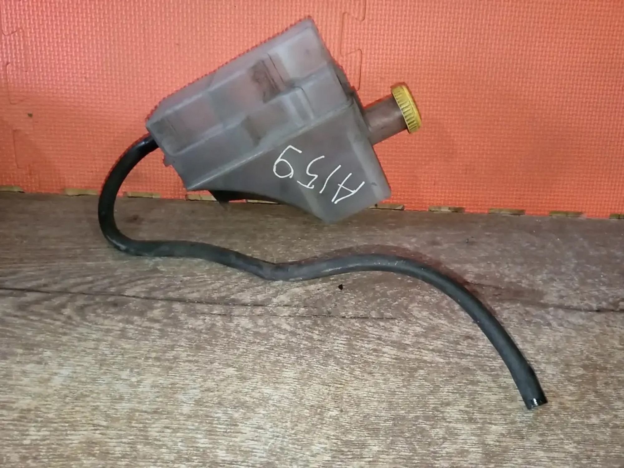 https://ycs.partsauto.market/partsauto-images/thmbs/userImages/a486c87f8955b6e25f9185efee619899/part/969a335b-ef4a-45b5-9296-802dbb74b01f_1778610200768.jpg