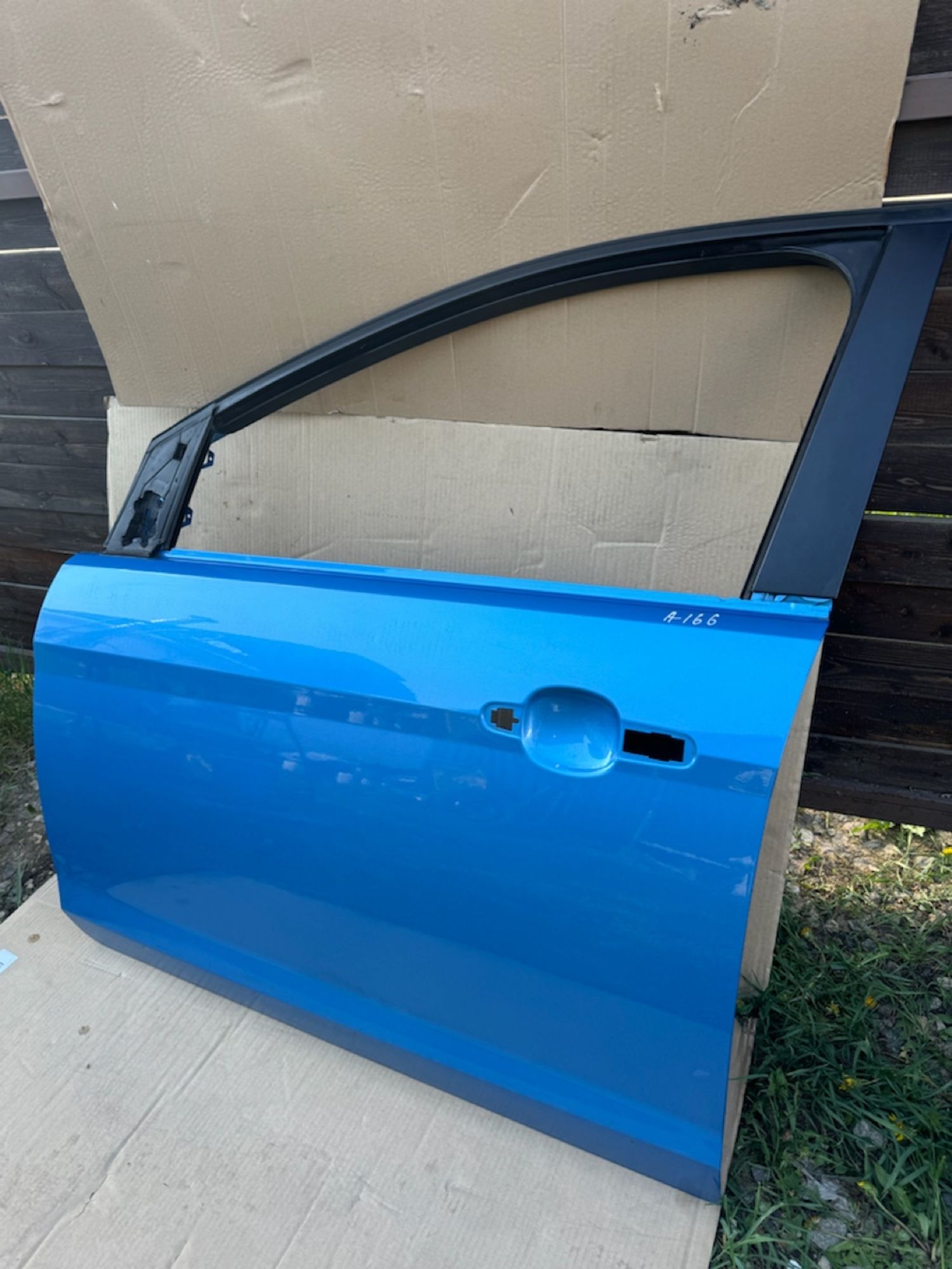 https://ycs.partsauto.market/partsauto-images/thmbs/userImages/a486c87f8955b6e25f9185efee619899/part/97ade76b-e9f2-4b03-b8fa-8f6112034198_1779344377660.jpg