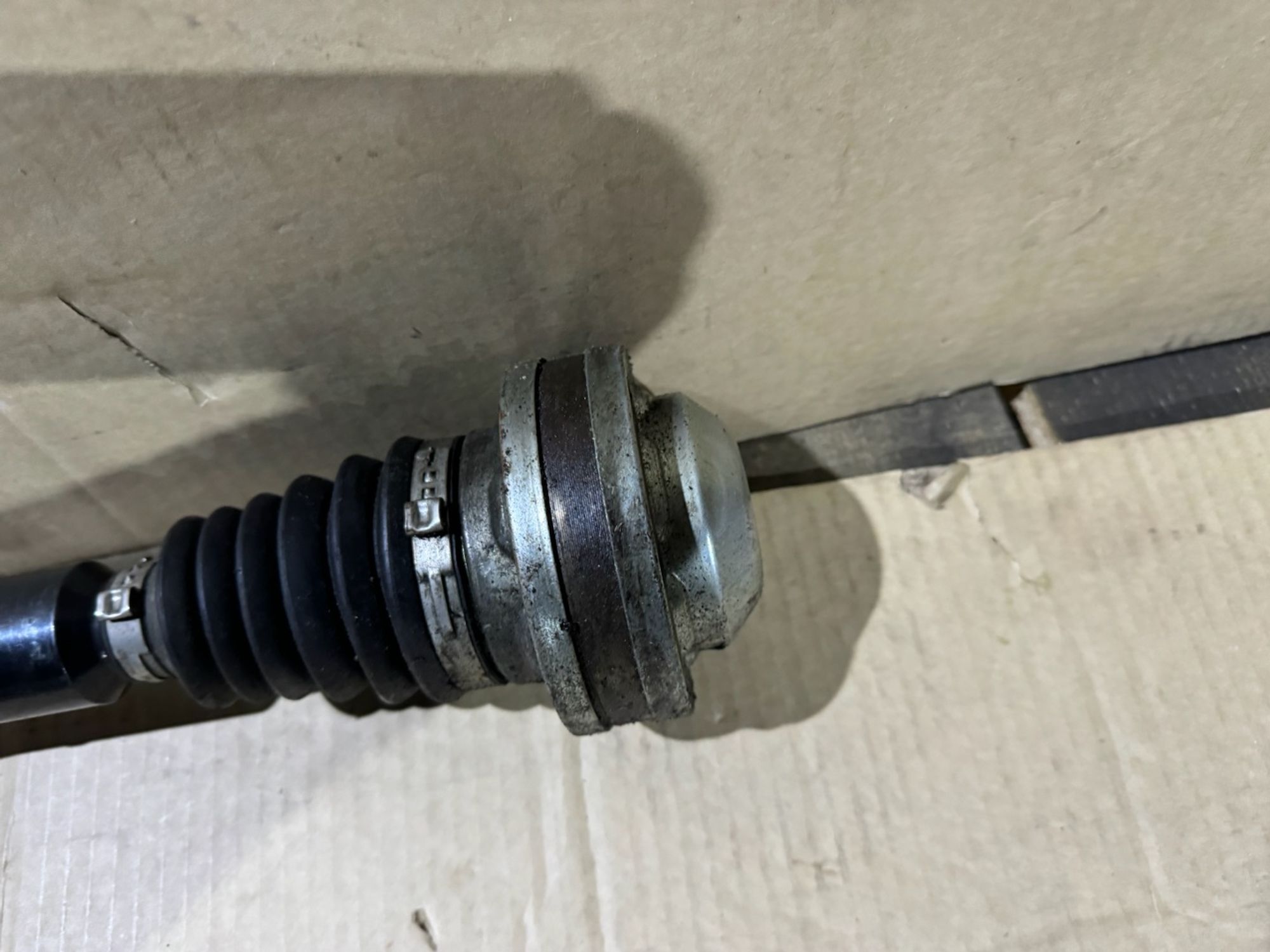 https://ycs.partsauto.market/partsauto-images/thmbs/userImages/a486c87f8955b6e25f9185efee619899/part/98da6612-fedc-4a94-8574-233470f8b9e2_1780044119340.jpg