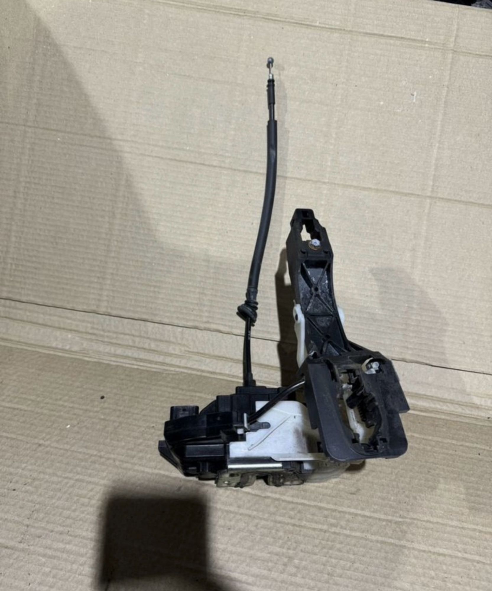 https://ycs.partsauto.market/partsauto-images/thmbs/userImages/a486c87f8955b6e25f9185efee619899/part/991daf88-dc07-4915-b504-4b8102aabb70_1778190038180.jpg