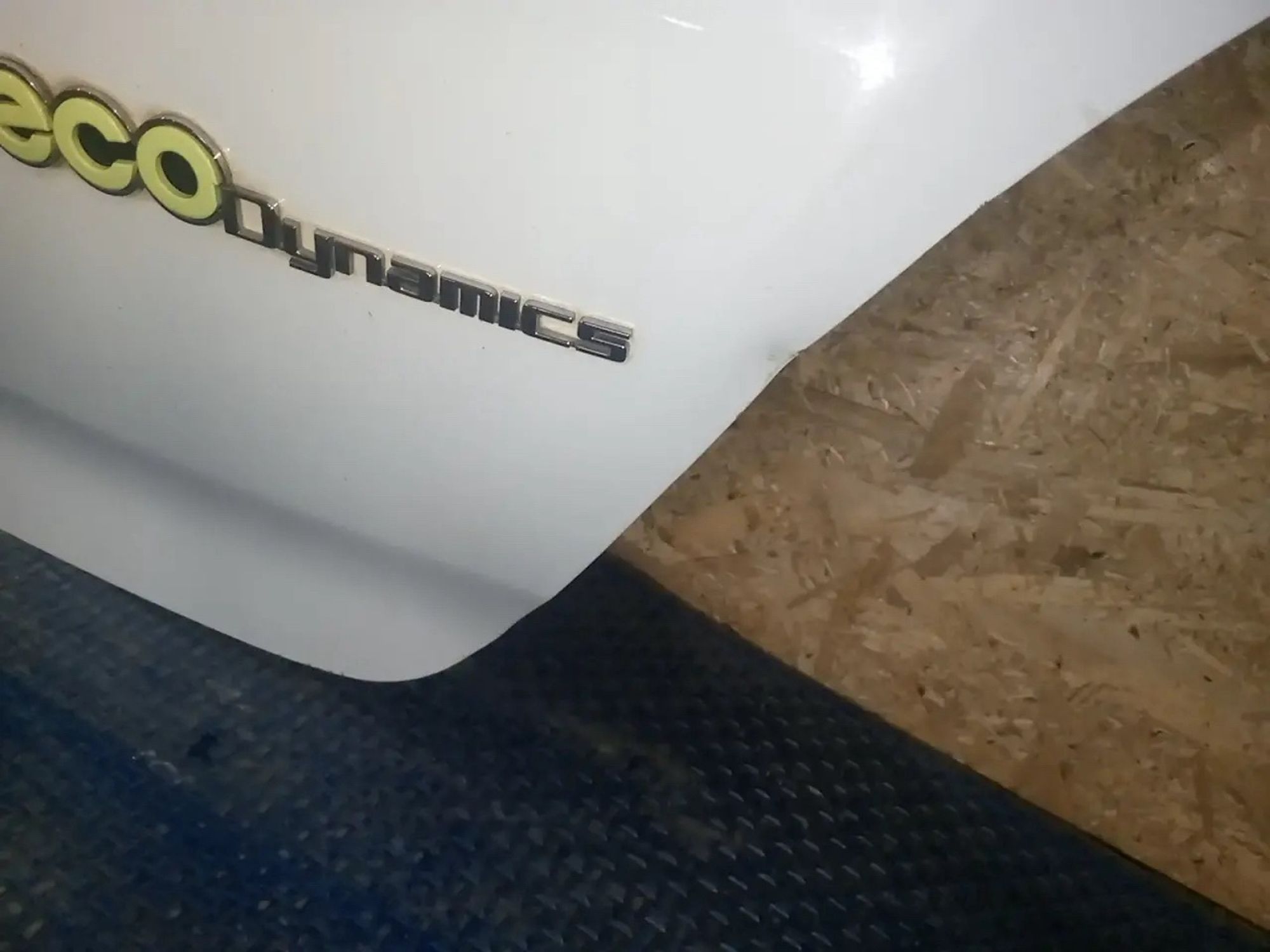 https://ycs.partsauto.market/partsauto-images/thmbs/userImages/a486c87f8955b6e25f9185efee619899/part/997eeb28-4c02-4c82-9fce-25bf5d2ea41c_1778190044179.jpg