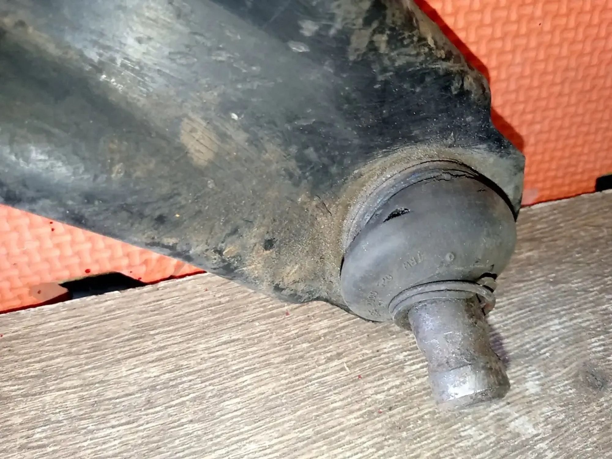 https://ycs.partsauto.market/partsauto-images/thmbs/userImages/a486c87f8955b6e25f9185efee619899/part/99fc72e5-194c-4b45-bbde-57481f561b90_1779793129058.jpg