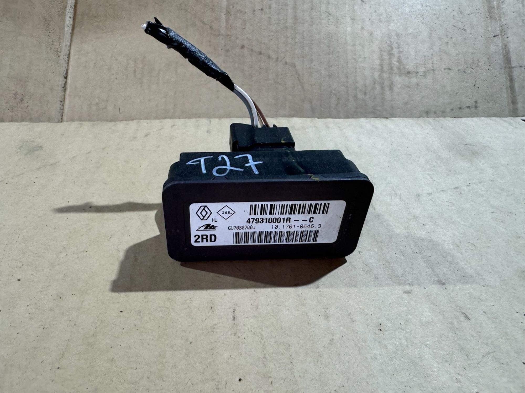https://ycs.partsauto.market/partsauto-images/thmbs/userImages/a486c87f8955b6e25f9185efee619899/part/9bf35efc-ec14-4260-a49d-105e3711085a_1776852141896.jpg