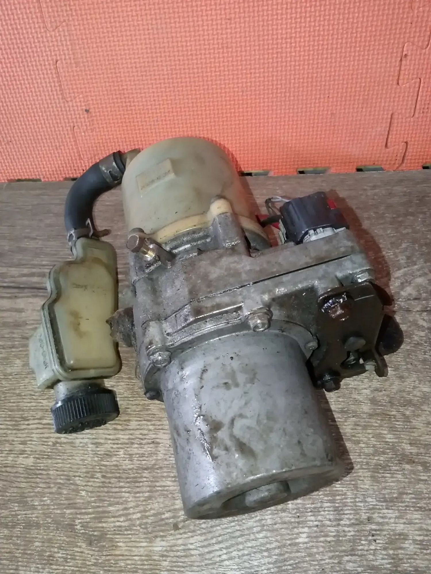 https://ycs.partsauto.market/partsauto-images/thmbs/userImages/a486c87f8955b6e25f9185efee619899/part/9c2dd0c5-57c7-4edf-a1f6-4bba56a099a0_1787080494449.jpg