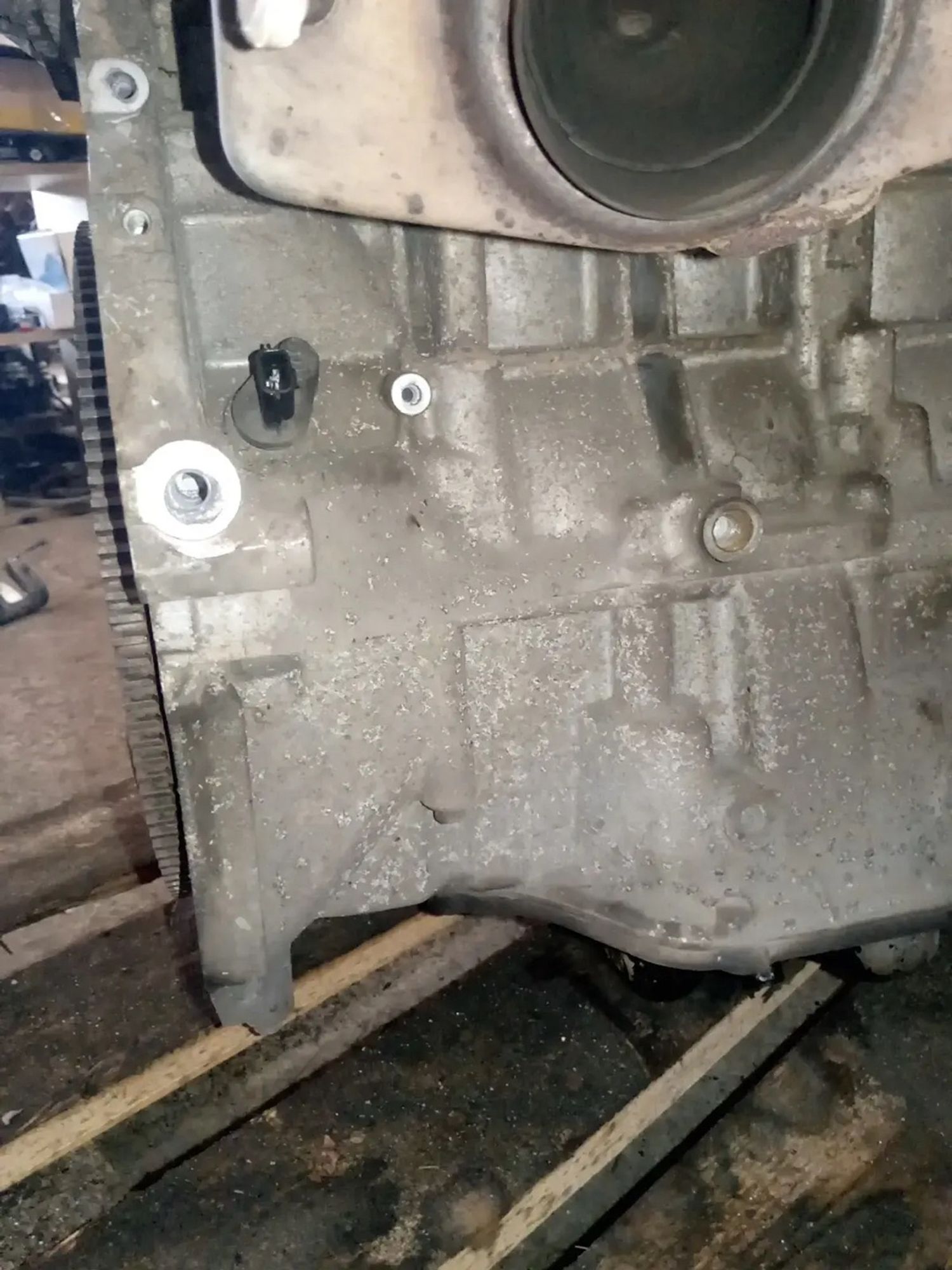 https://ycs.partsauto.market/partsauto-images/thmbs/userImages/a486c87f8955b6e25f9185efee619899/part/9ce7b6f2-7a61-405a-afa9-efbf9c19fb12_1779786661435.jpg