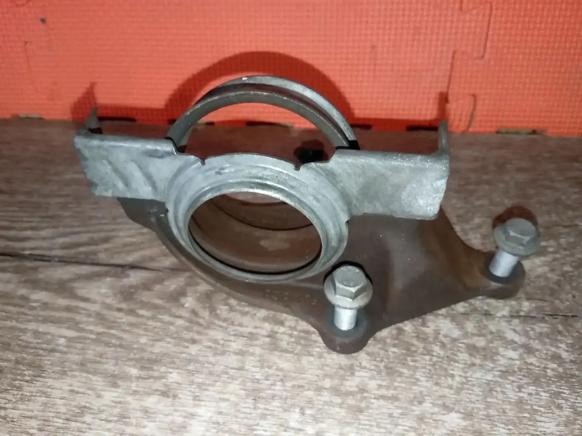 https://ycs.partsauto.market/partsauto-images/thmbs/userImages/a486c87f8955b6e25f9185efee619899/part/9d8df4e8-bb95-45e0-aa8d-9025841aeeb2_1784056894639.jpg