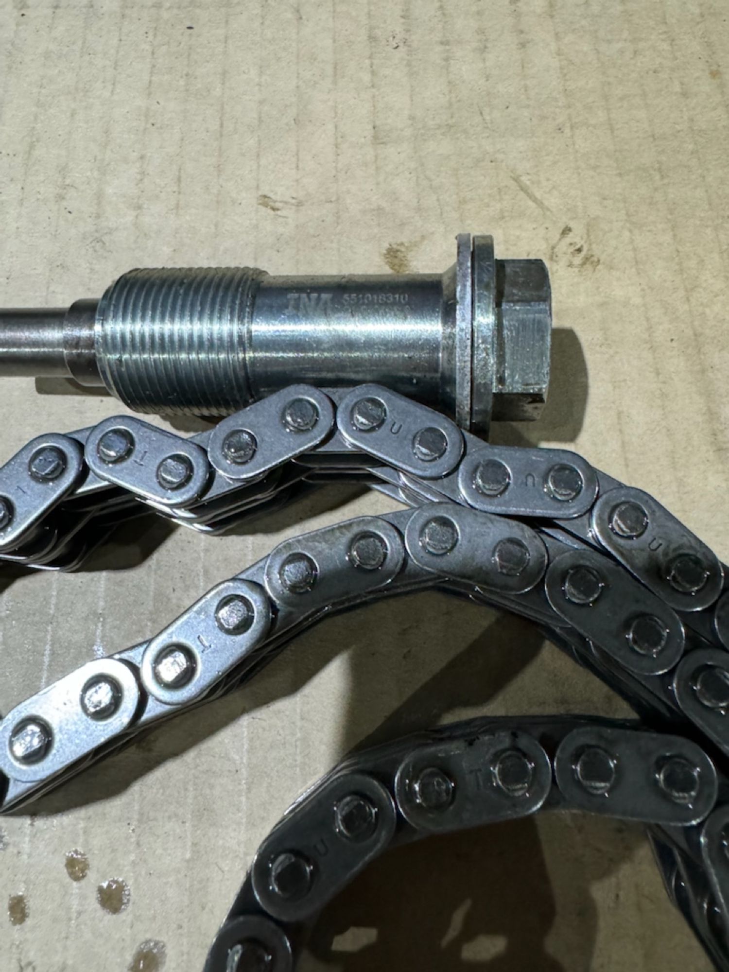 https://ycs.partsauto.market/partsauto-images/thmbs/userImages/a486c87f8955b6e25f9185efee619899/part/9e2b4737-390c-476d-a8a9-c48c178a50d2_1775853959803.jpg