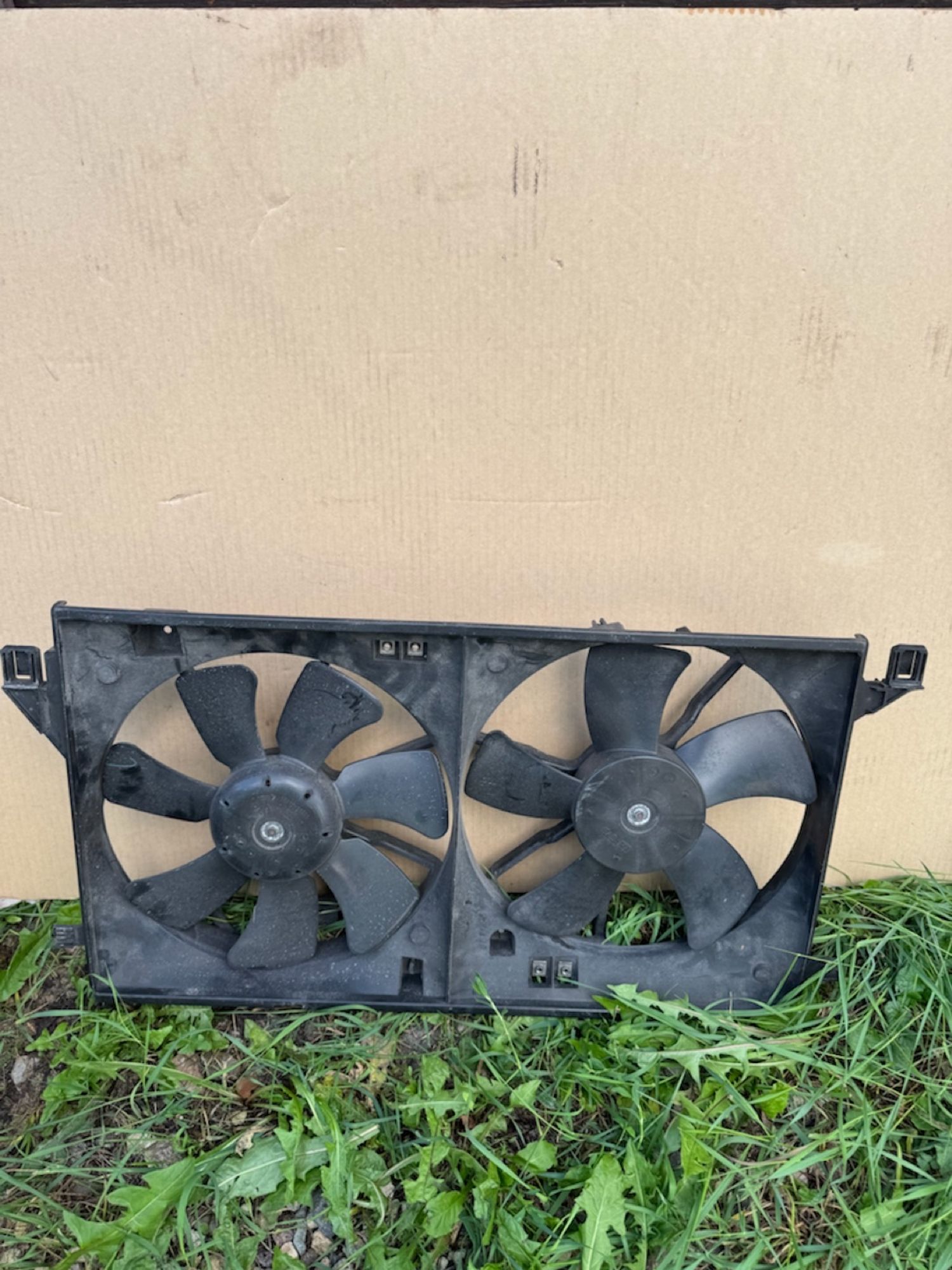 https://ycs.partsauto.market/partsauto-images/thmbs/userImages/a486c87f8955b6e25f9185efee619899/part/9e3fc255-f64b-487e-85a0-ba4a89a8ae5e_1785185164540.jpg