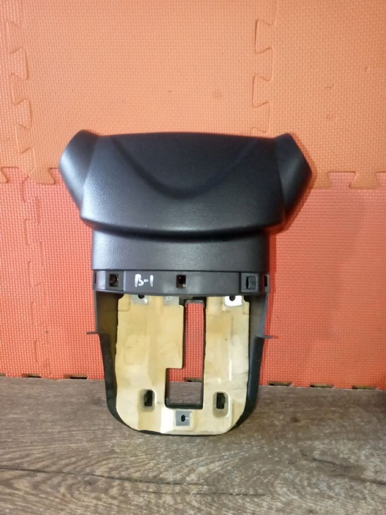 https://ycs.partsauto.market/partsauto-images/thmbs/userImages/a486c87f8955b6e25f9185efee619899/part/9e90f817-0565-41a2-98ca-a7fbcaafc0f7_1775855957664.jpg