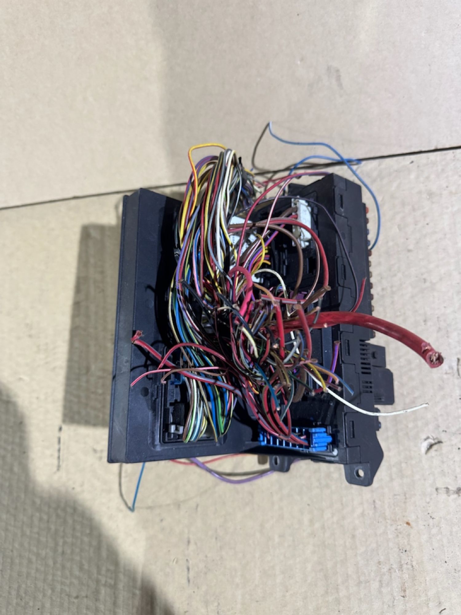 https://ycs.partsauto.market/partsauto-images/thmbs/userImages/a486c87f8955b6e25f9185efee619899/part/a1e74b49-ee2d-444c-af8e-3272b4005c91_1786911216815.jpg