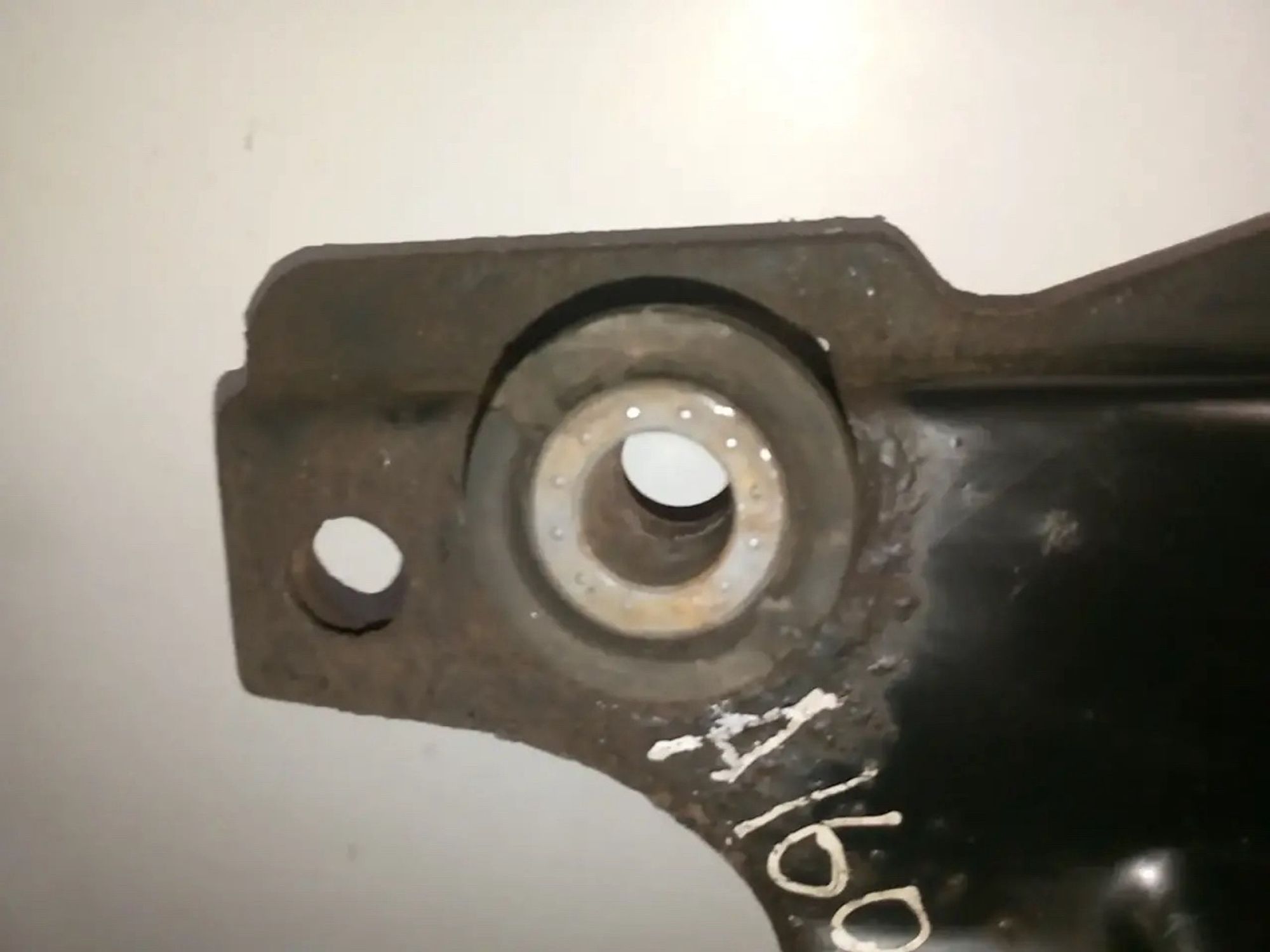 https://ycs.partsauto.market/partsauto-images/thmbs/userImages/a486c87f8955b6e25f9185efee619899/part/a1eeb247-caeb-4ffb-802d-15f0e3d0654b_1779793056619.jpg