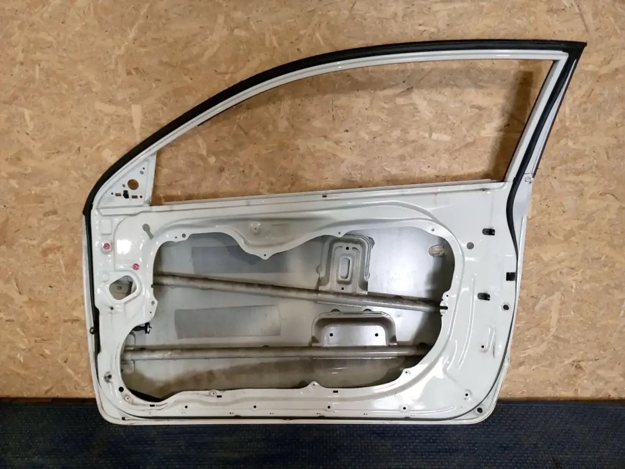 https://ycs.partsauto.market/partsauto-images/thmbs/userImages/a486c87f8955b6e25f9185efee619899/part/a1f2dd04-2353-4ae6-b834-1ad0e40d62cd_1785357572674.jpg