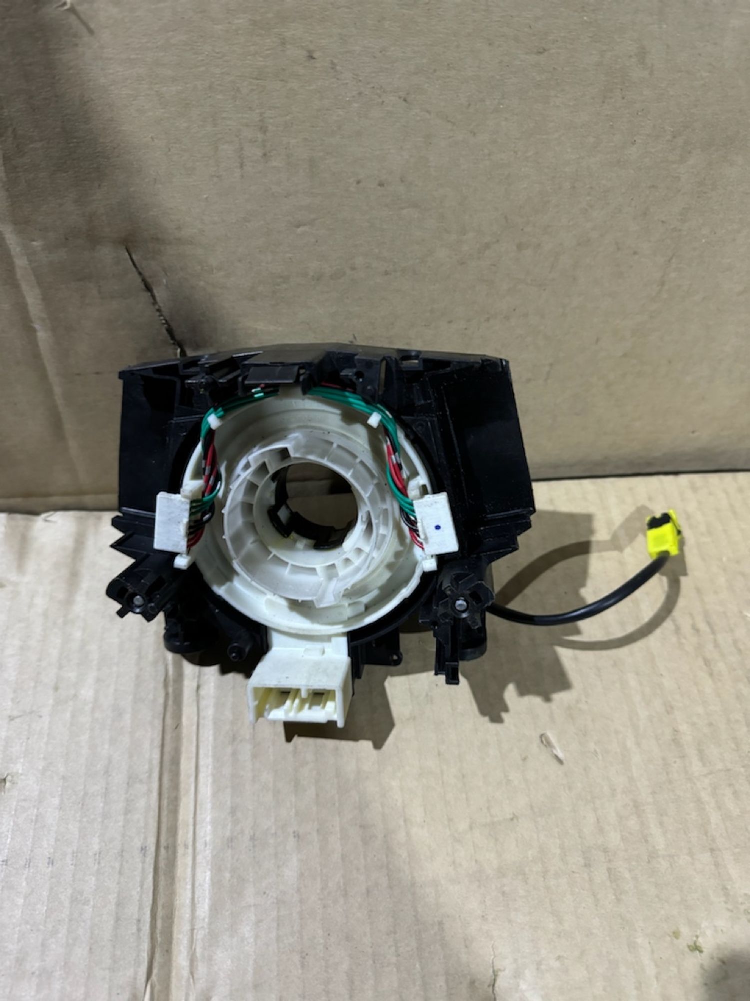 https://ycs.partsauto.market/partsauto-images/thmbs/userImages/a486c87f8955b6e25f9185efee619899/part/a2c5c342-7bf8-40ab-865b-00123fefa872_1780044122266.jpg