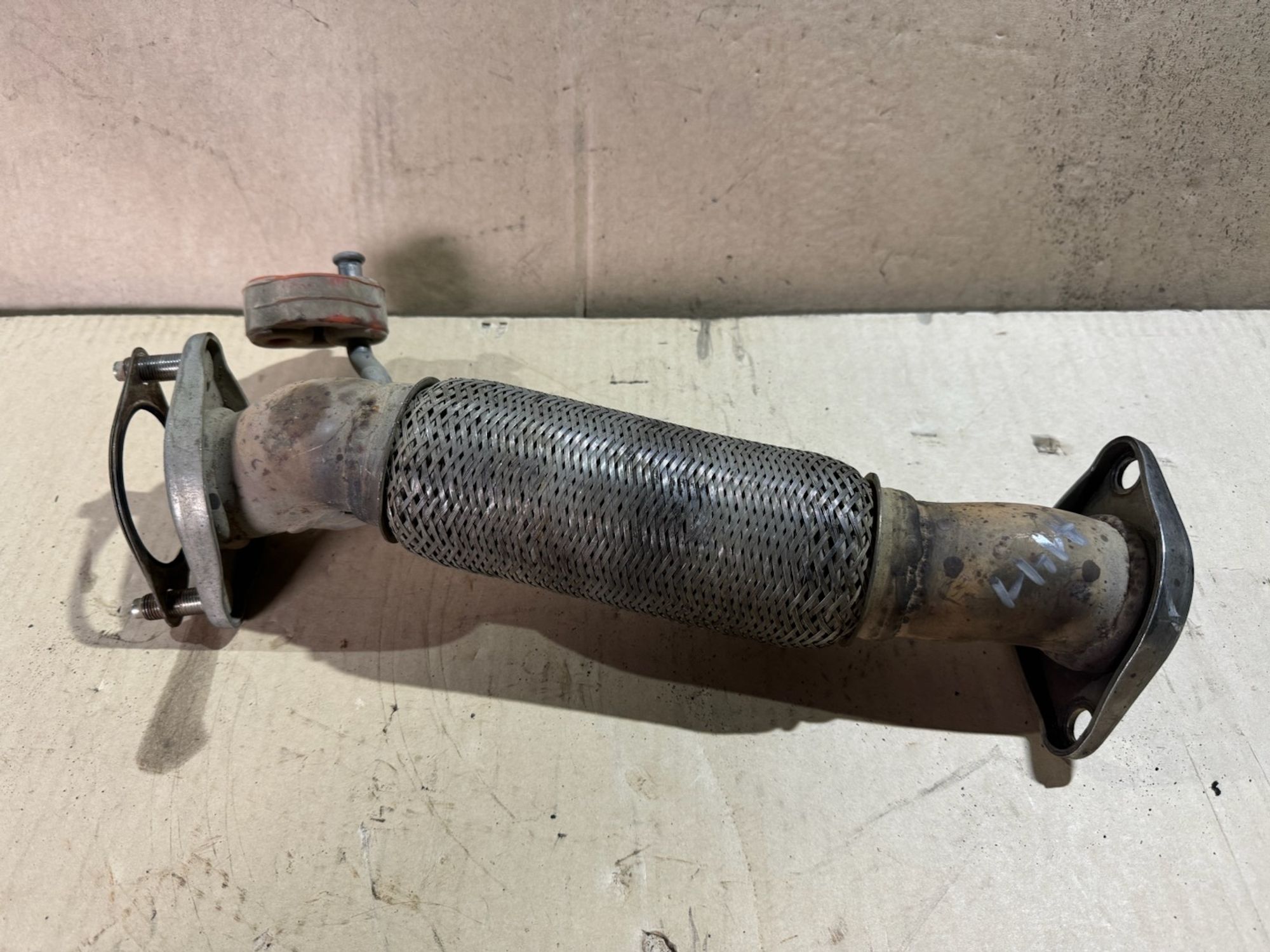https://ycs.partsauto.market/partsauto-images/thmbs/userImages/a486c87f8955b6e25f9185efee619899/part/a2e38a61-470a-45b8-9924-2a5506bbba68_1776857713543.jpg