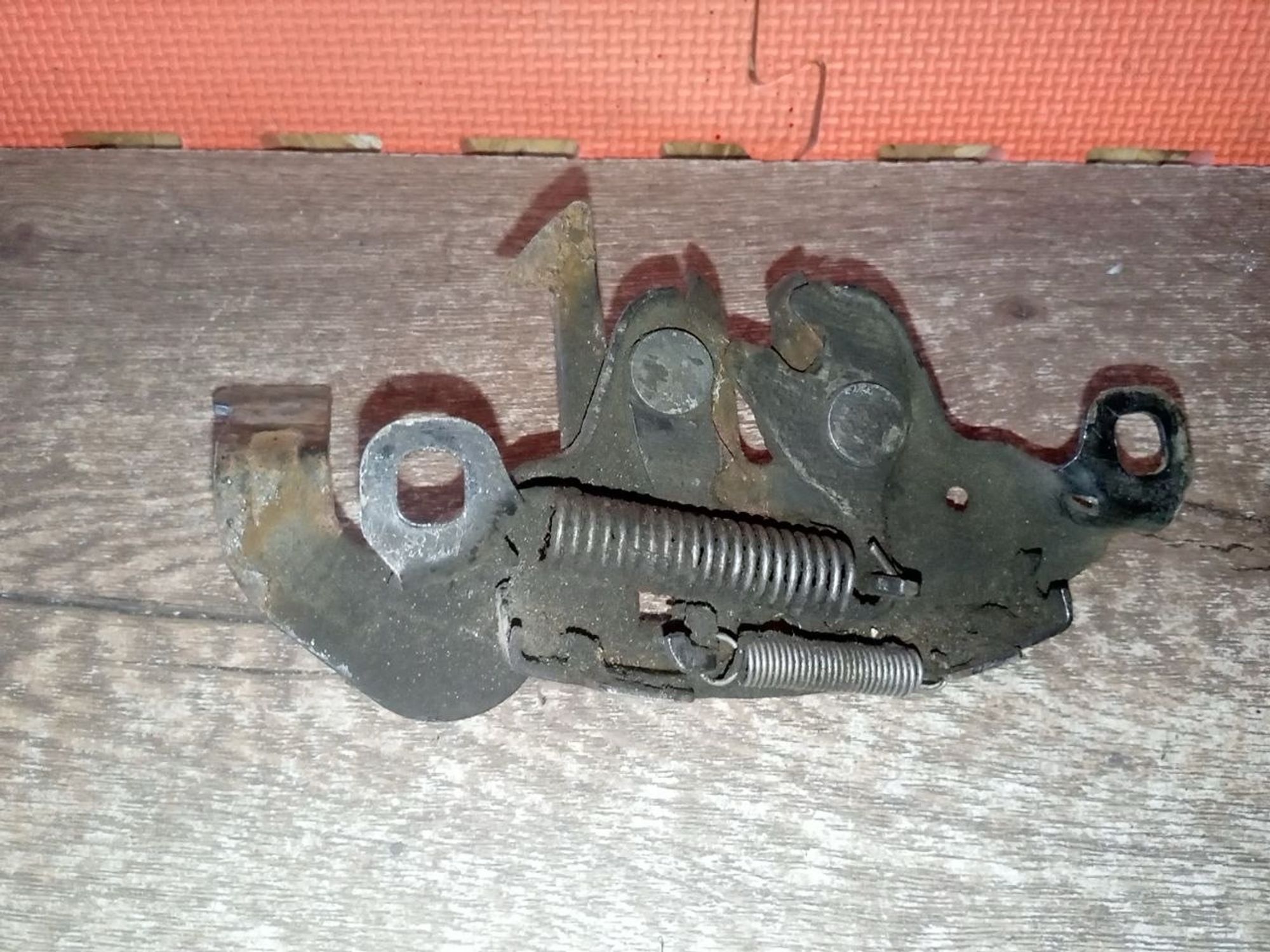 https://ycs.partsauto.market/partsauto-images/thmbs/userImages/a486c87f8955b6e25f9185efee619899/part/a3049afd-8c6e-41dd-8f74-7857d7739b16_1775855480791.jpg
