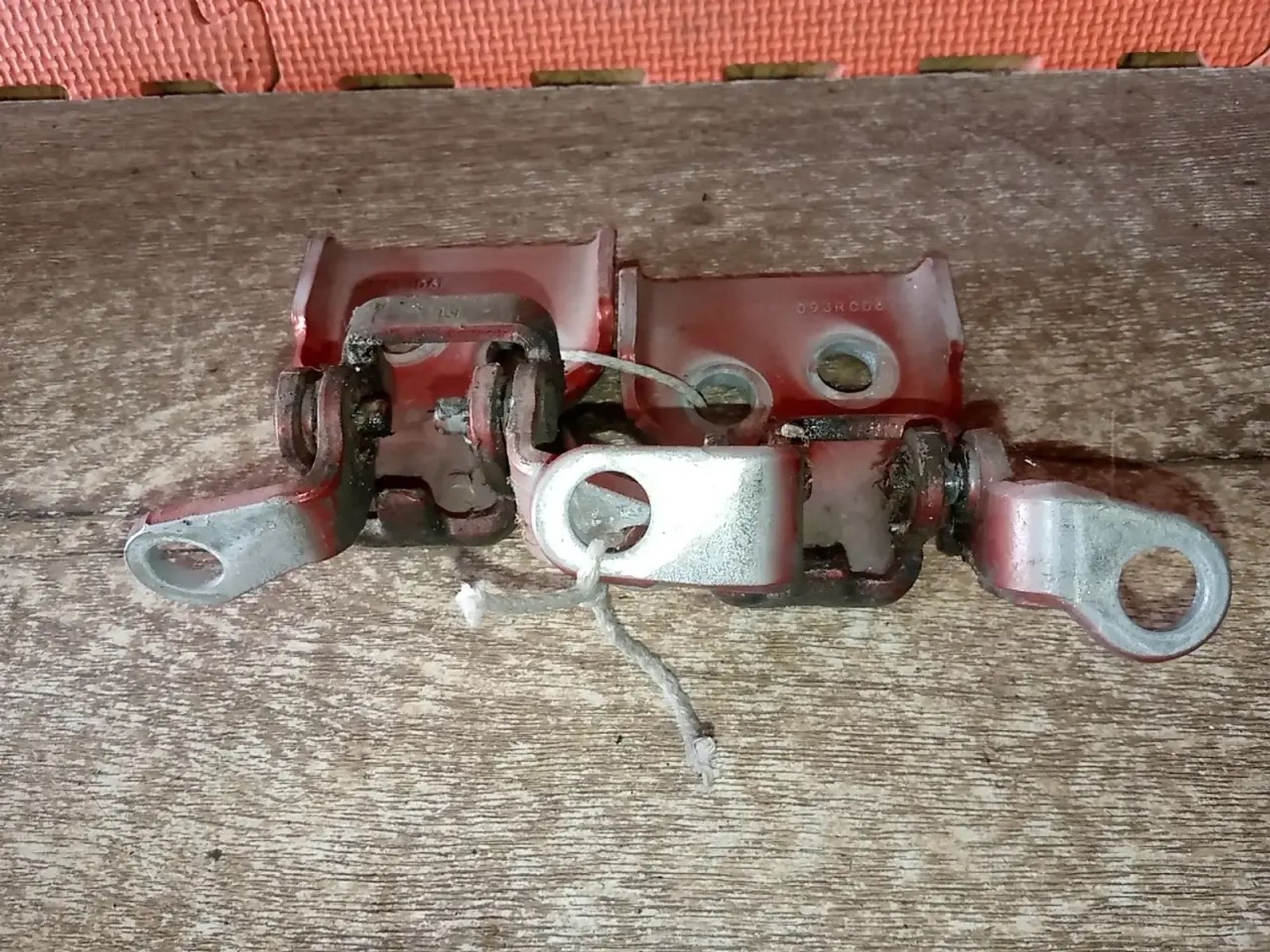https://ycs.partsauto.market/partsauto-images/thmbs/userImages/a486c87f8955b6e25f9185efee619899/part/a3944baf-8569-4a15-8280-81782e72395a_1785266907947.jpg