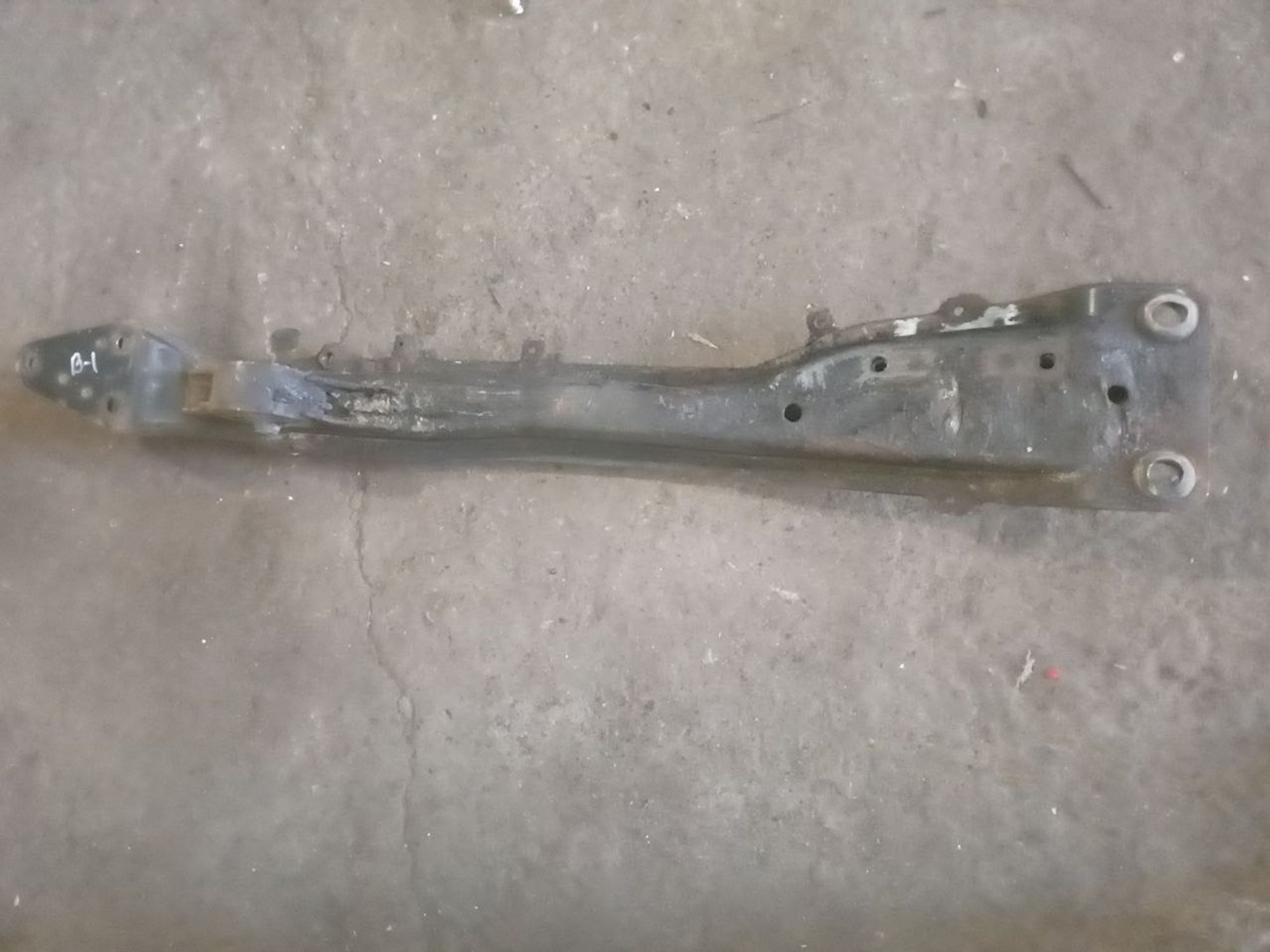 https://ycs.partsauto.market/partsauto-images/thmbs/userImages/a486c87f8955b6e25f9185efee619899/part/a50d64f6-36d9-4d3c-950c-2de8d3956540_1775856298314.jpg
