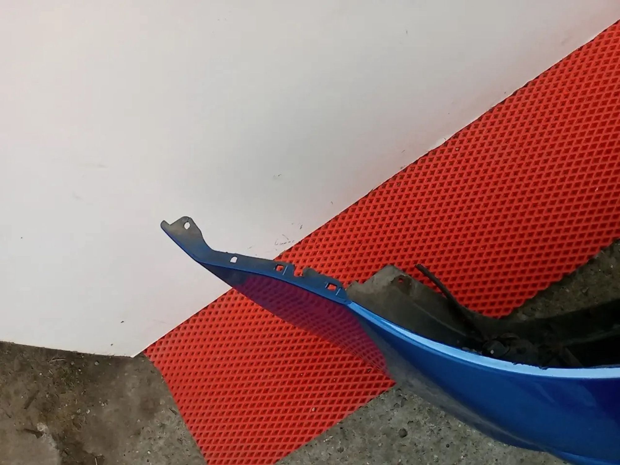 https://ycs.partsauto.market/partsauto-images/thmbs/userImages/a486c87f8955b6e25f9185efee619899/part/a5766e7f-ef4a-47b7-bcb0-7e3e7918d884_1778190096680.jpg