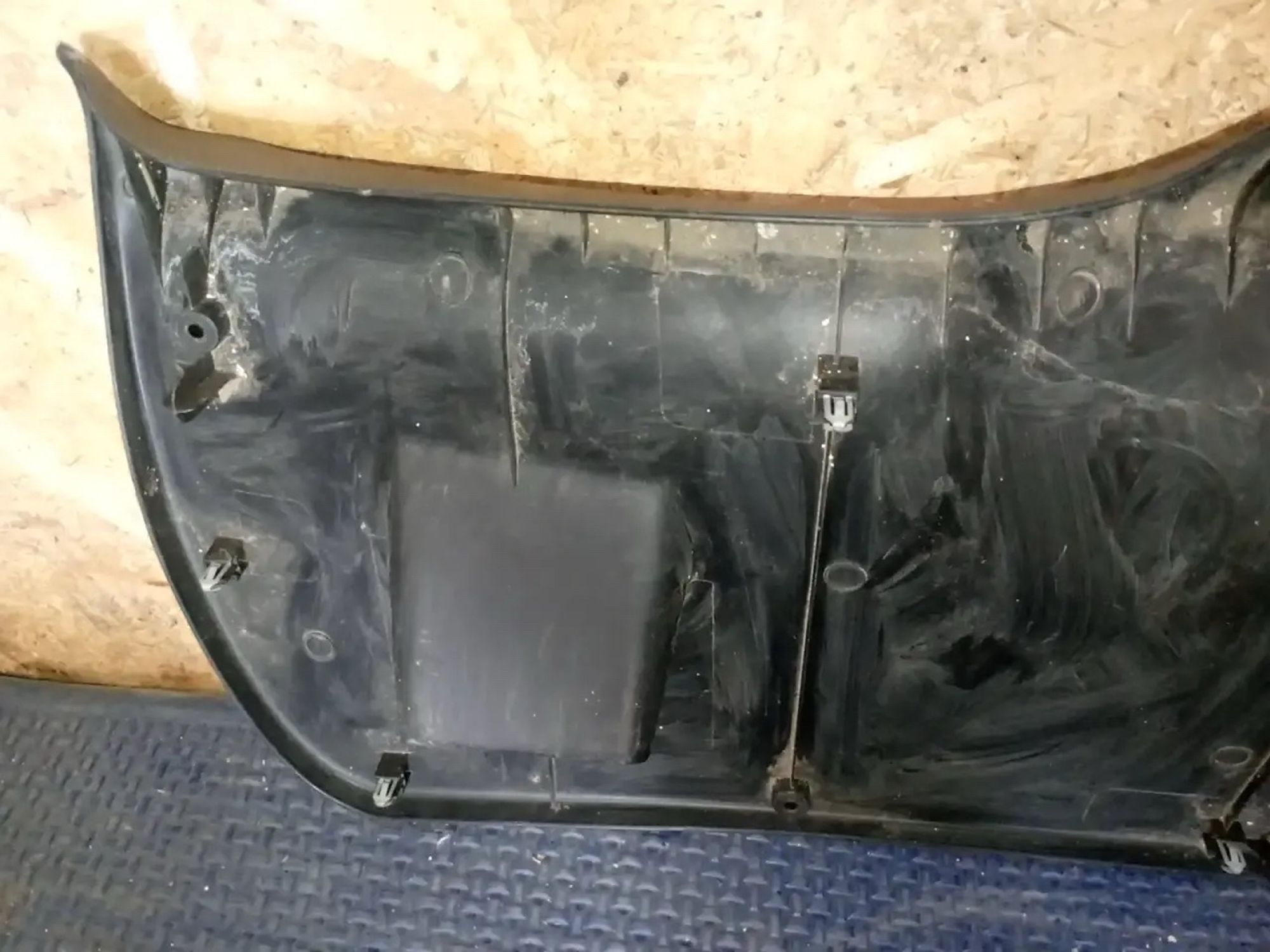 https://ycs.partsauto.market/partsauto-images/thmbs/userImages/a486c87f8955b6e25f9185efee619899/part/a83cc657-20c1-49ff-aa40-af1bee85692a_1787081270856.jpg