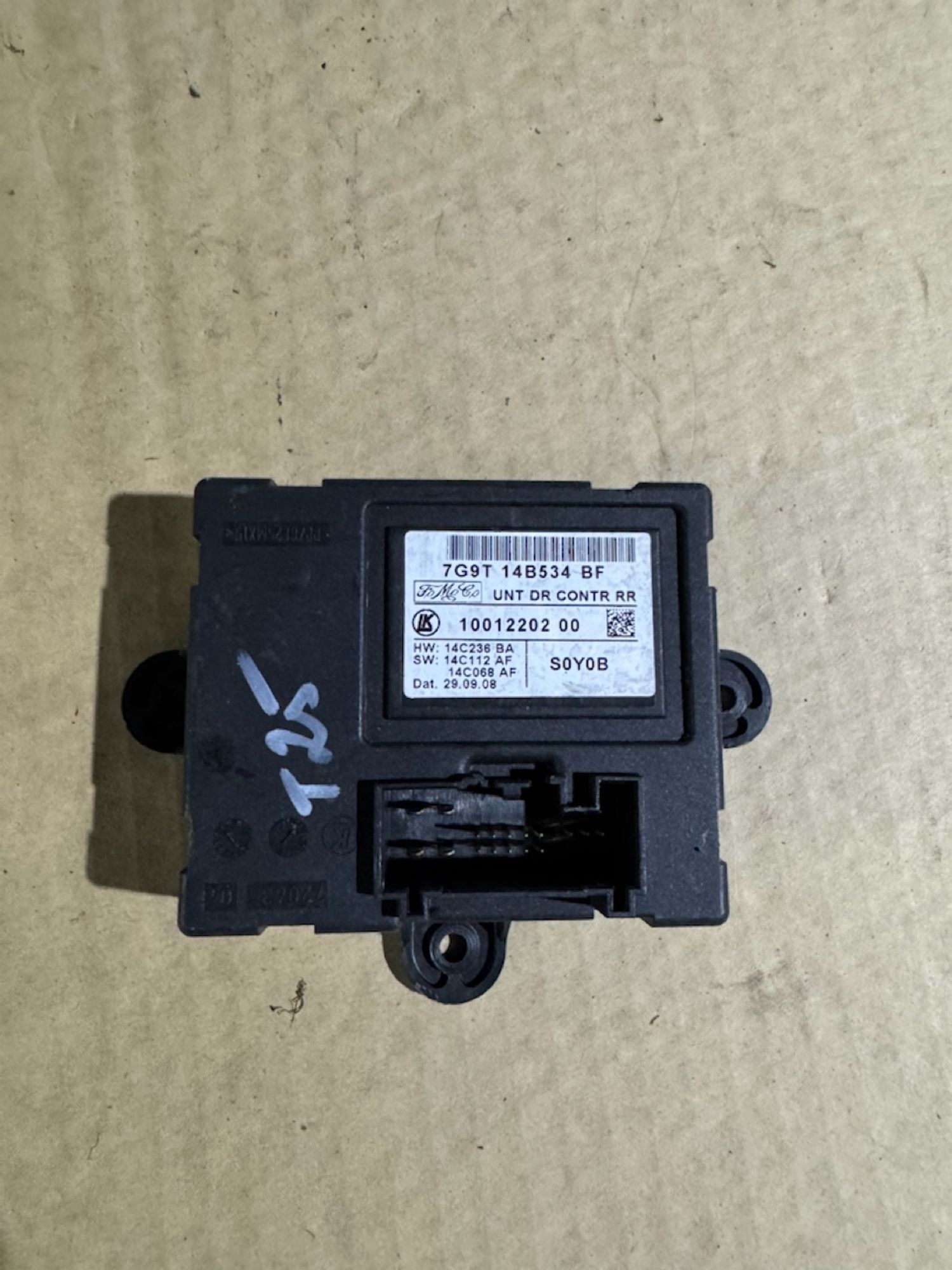 https://ycs.partsauto.market/partsauto-images/thmbs/userImages/a486c87f8955b6e25f9185efee619899/part/a8a68c54-ad39-45e8-8499-6ccb06a62e8a_1784209199675.jpg