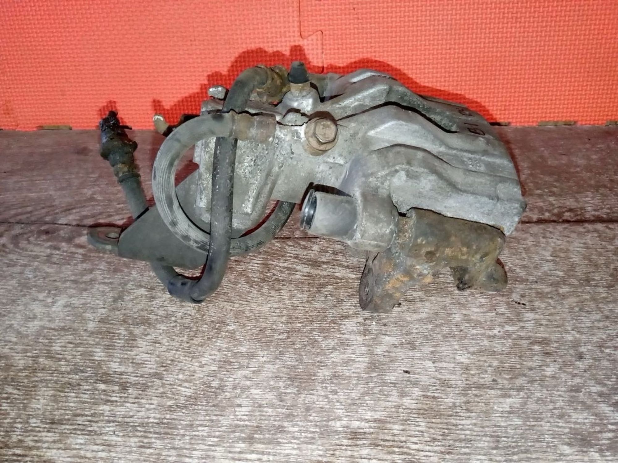 https://ycs.partsauto.market/partsauto-images/thmbs/userImages/a486c87f8955b6e25f9185efee619899/part/aa64af49-66d8-4620-9048-d1cbfa576fd2_1775856253963.jpg