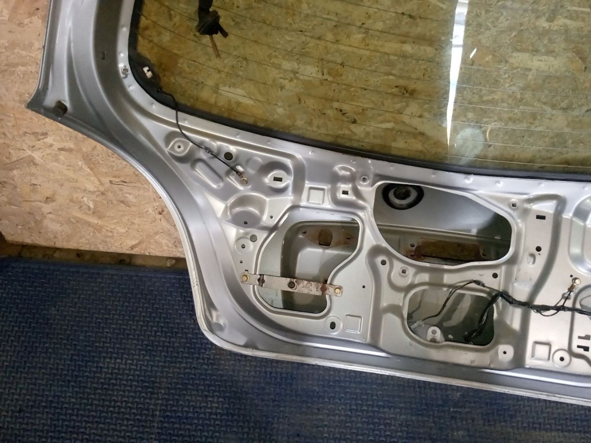 https://ycs.partsauto.market/partsauto-images/thmbs/userImages/a486c87f8955b6e25f9185efee619899/part/aab7c15e-c9b9-4b73-9c21-c0fa893632b8_1782455188563.jpg