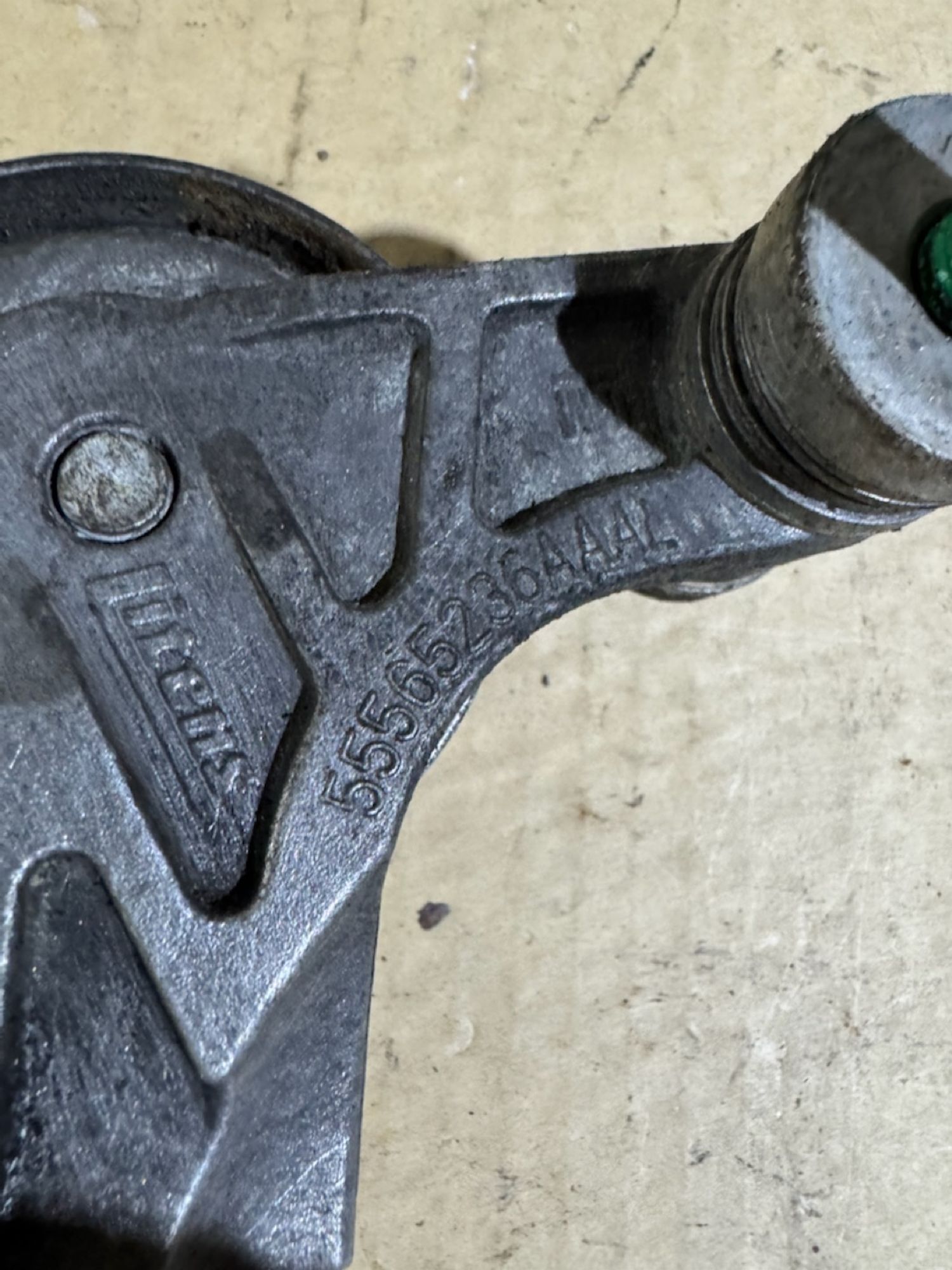 https://ycs.partsauto.market/partsauto-images/thmbs/userImages/a486c87f8955b6e25f9185efee619899/part/aca4eccf-beed-4026-bae9-1b1f6c8081f6_1786358642206.jpg