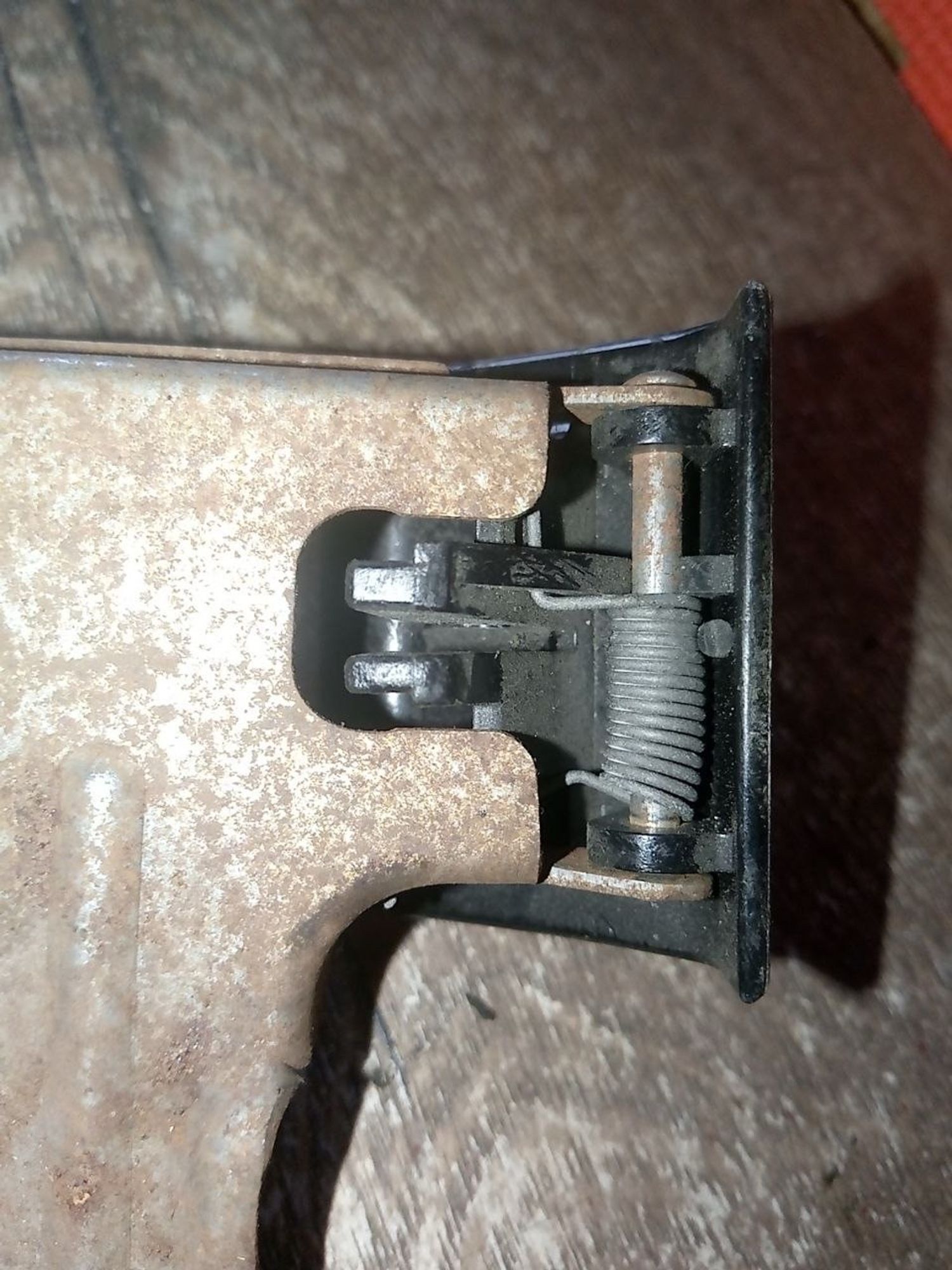 https://ycs.partsauto.market/partsauto-images/thmbs/userImages/a486c87f8955b6e25f9185efee619899/part/ae16d87d-b8fe-4d06-a757-a151e98ffe19_1775855484154.jpg