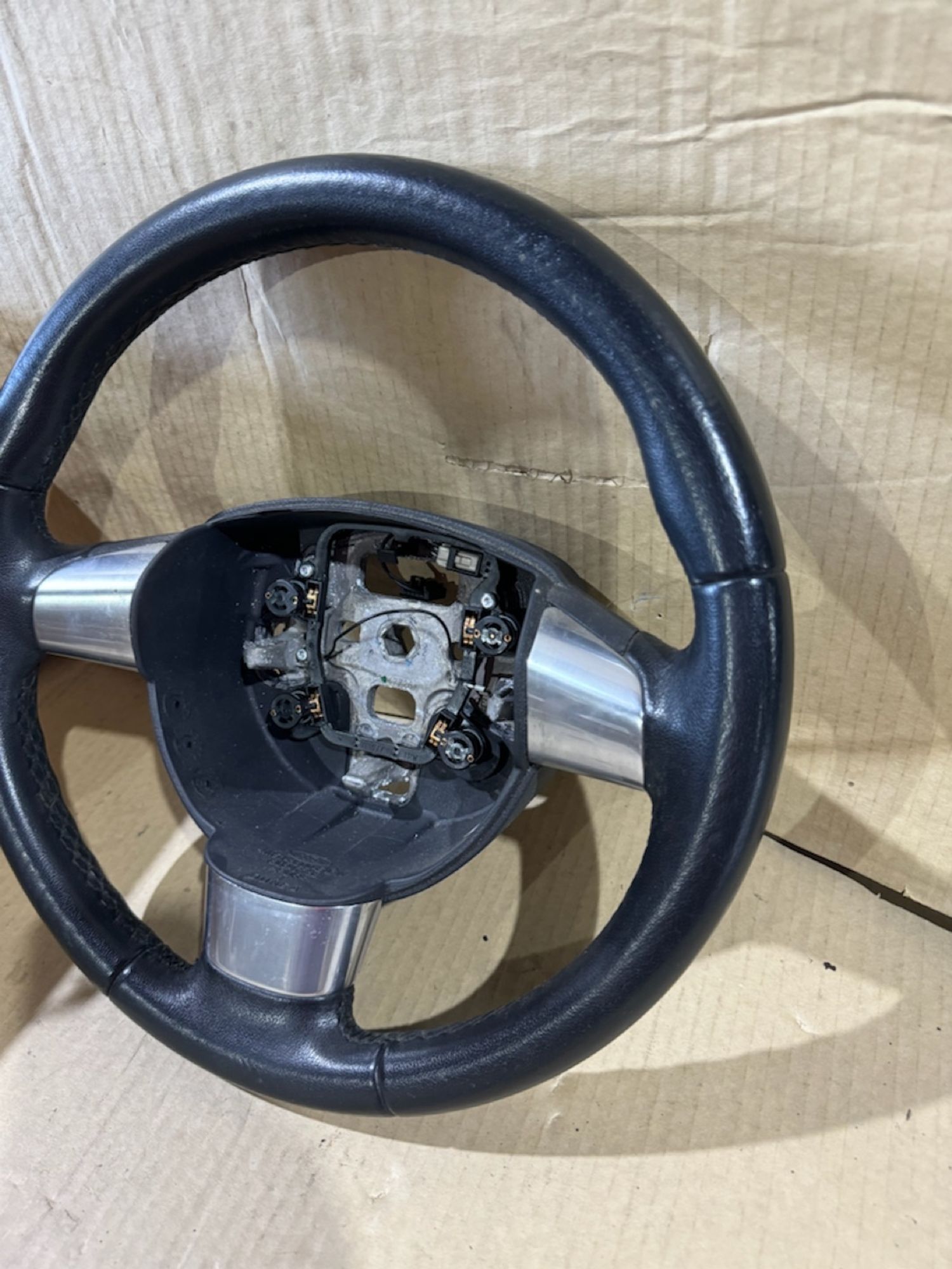 https://ycs.partsauto.market/partsauto-images/thmbs/userImages/a486c87f8955b6e25f9185efee619899/part/af34f349-5cd6-43f8-9292-9465e5f74561_1782461331634.jpg
