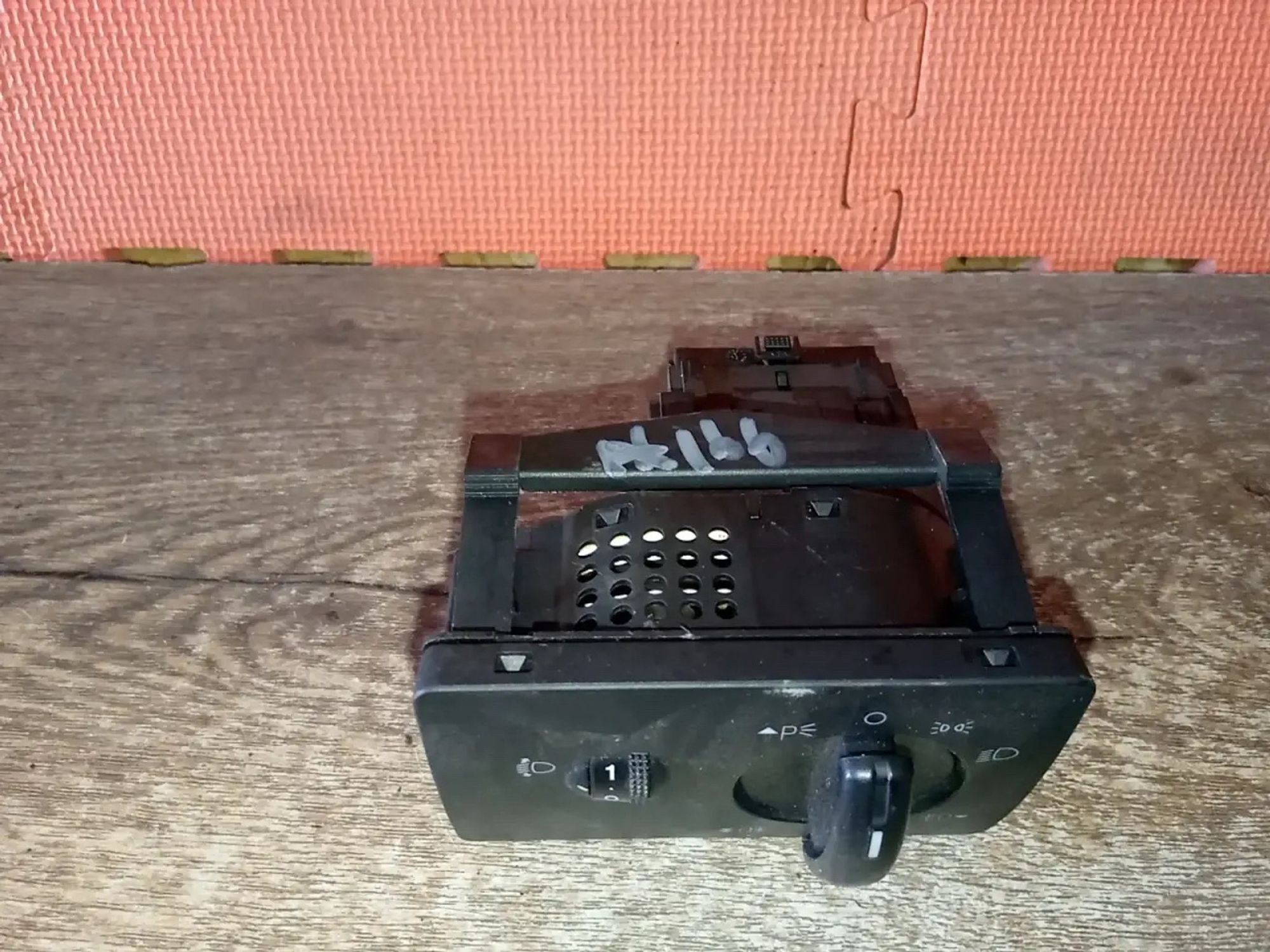 https://ycs.partsauto.market/partsauto-images/thmbs/userImages/a486c87f8955b6e25f9185efee619899/part/b144ee0e-b63f-4003-83a8-314661a970af_1779051703300.jpg