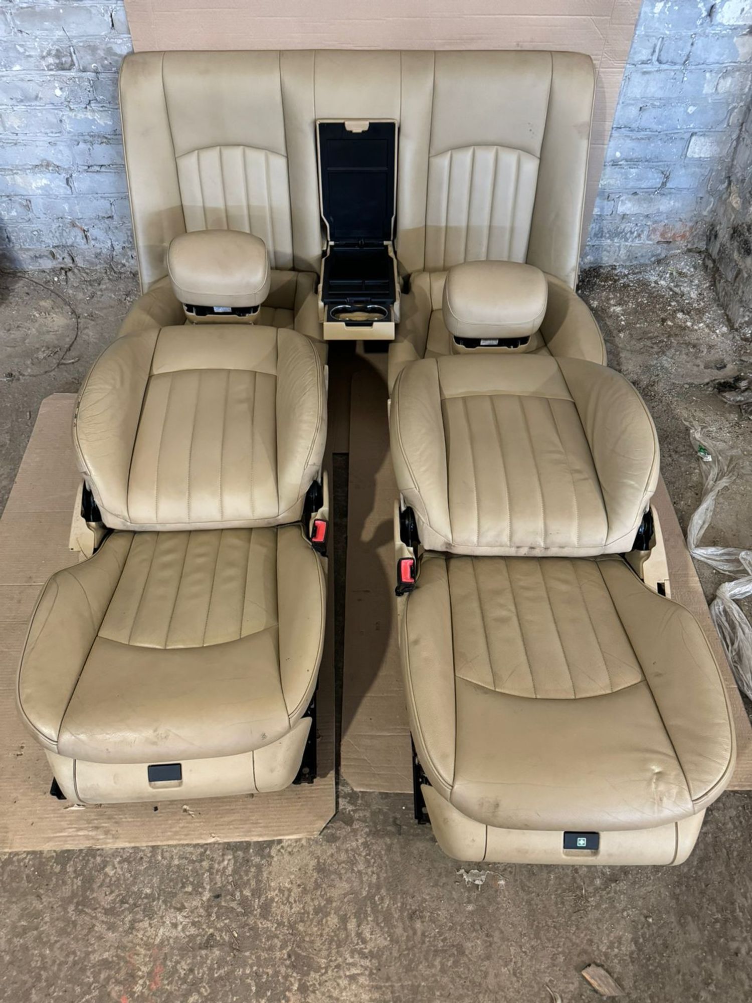https://ycs.partsauto.market/partsauto-images/thmbs/userImages/a486c87f8955b6e25f9185efee619899/part/b17c806d-489f-44b3-ad49-c3561250a534_1784115735159.jpg