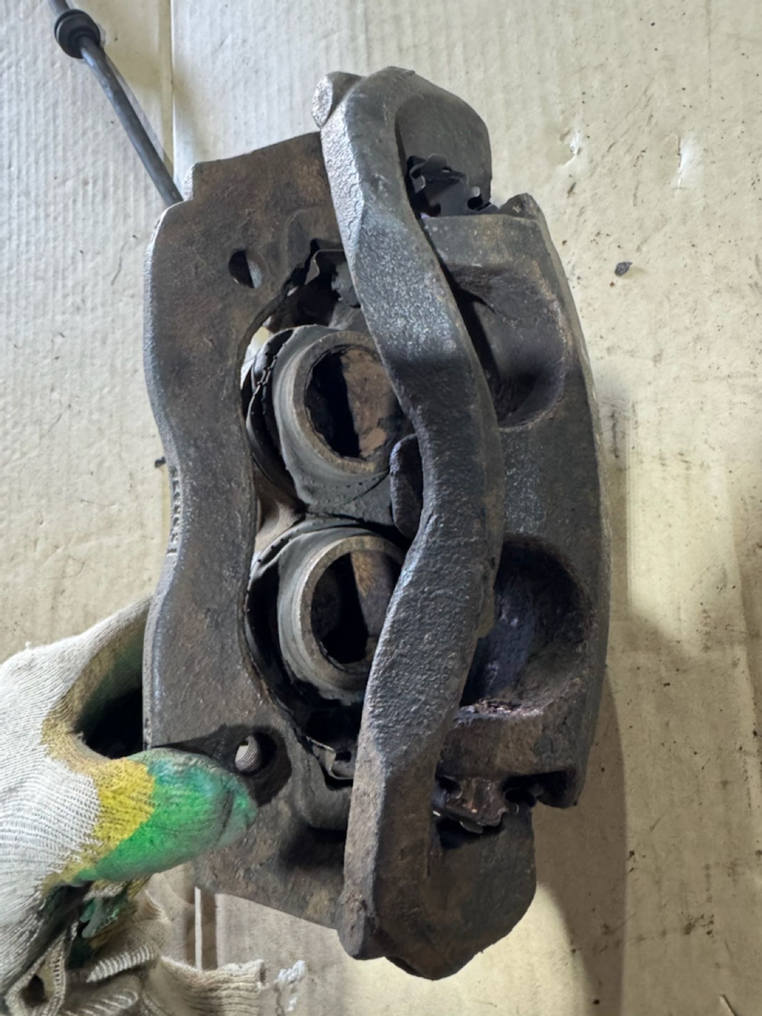 https://ycs.partsauto.market/partsauto-images/thmbs/userImages/a486c87f8955b6e25f9185efee619899/part/b2a3f948-4cb6-4852-b4c2-f209476b185b_1782908937488.jpg