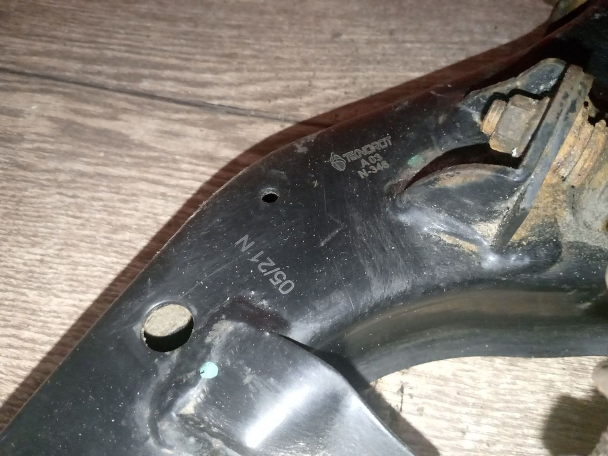 https://ycs.partsauto.market/partsauto-images/thmbs/userImages/a486c87f8955b6e25f9185efee619899/part/b322cb58-81eb-4a0d-91d9-4543a852811f_1775917569679.jpg