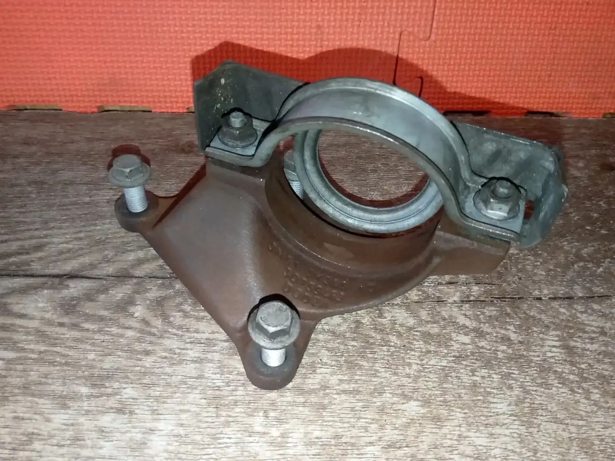https://ycs.partsauto.market/partsauto-images/thmbs/userImages/a486c87f8955b6e25f9185efee619899/part/b52cbe55-5a97-44cb-99e0-5928a81ce809_1784056894095.jpg