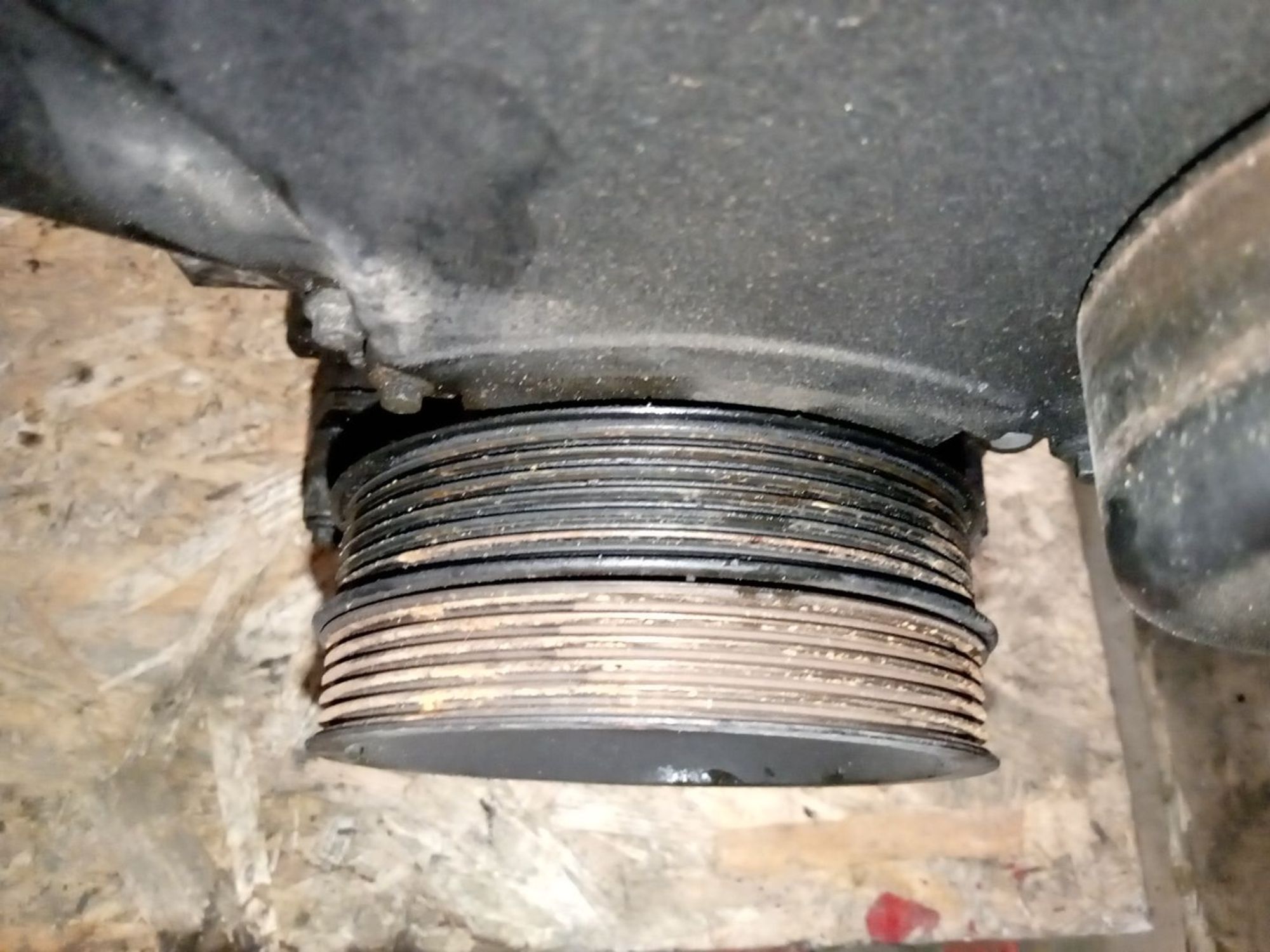 https://ycs.partsauto.market/partsauto-images/thmbs/userImages/a486c87f8955b6e25f9185efee619899/part/b5ed2147-5161-4c7c-9e64-adb82c8c73e4_1782453859471.jpg