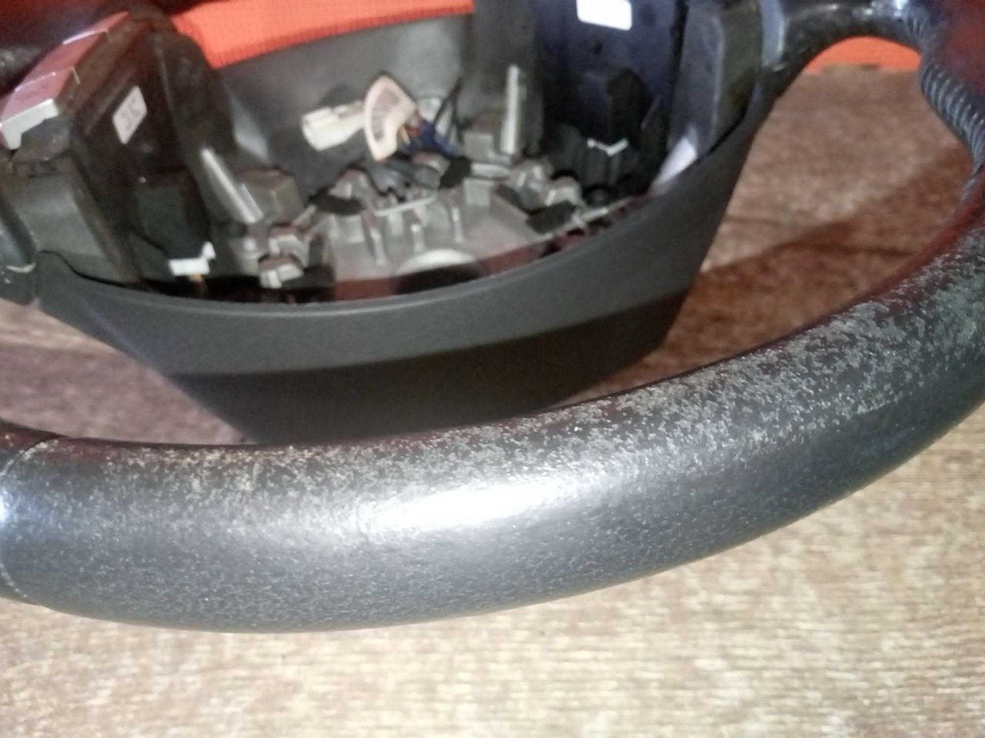 https://ycs.partsauto.market/partsauto-images/thmbs/userImages/a486c87f8955b6e25f9185efee619899/part/bda90558-2488-47c1-a49c-2ee696de5245_1775854767338.jpg