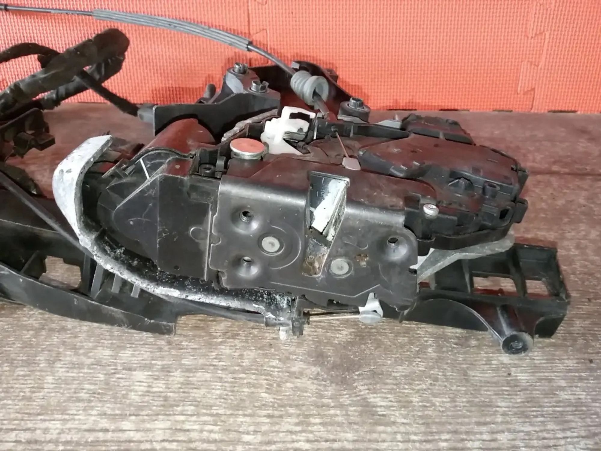 https://ycs.partsauto.market/partsauto-images/thmbs/userImages/a486c87f8955b6e25f9185efee619899/part/bdf5750f-af15-4788-bdec-a37cbfa1ecb7_1775854403113.jpg