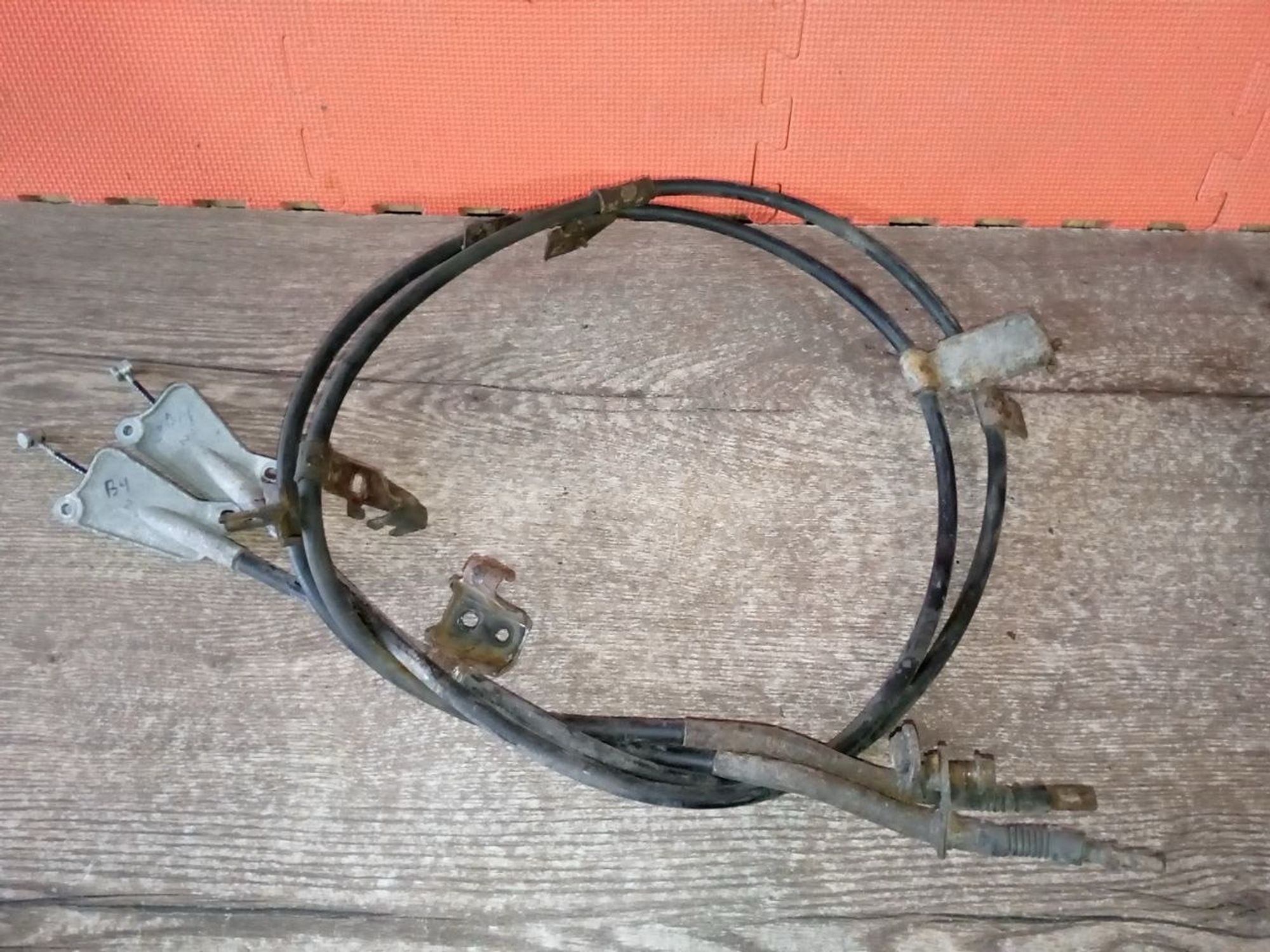 https://ycs.partsauto.market/partsauto-images/thmbs/userImages/a486c87f8955b6e25f9185efee619899/part/bf3f5a78-2c24-4675-8839-302ef4e114aa_1775856154394.jpg