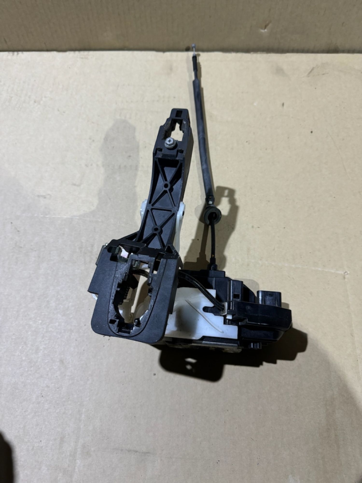 https://ycs.partsauto.market/partsauto-images/thmbs/userImages/a486c87f8955b6e25f9185efee619899/part/bf9e90d8-fda8-4f2c-8f90-40cf2f36c77d_1778190035815.jpg