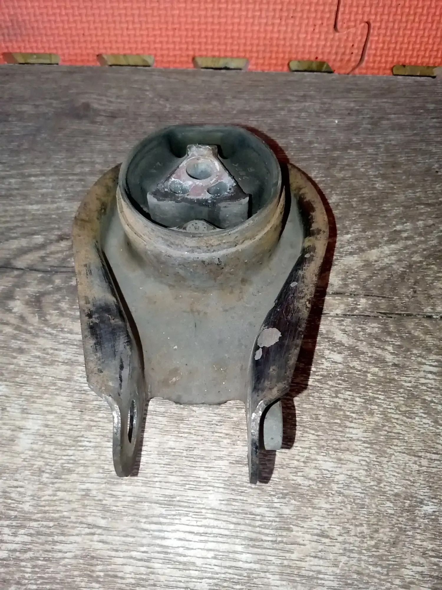 https://ycs.partsauto.market/partsauto-images/thmbs/userImages/a486c87f8955b6e25f9185efee619899/part/c08ffb7d-caf9-426c-a98b-0f800436102b_1779793143553.jpg