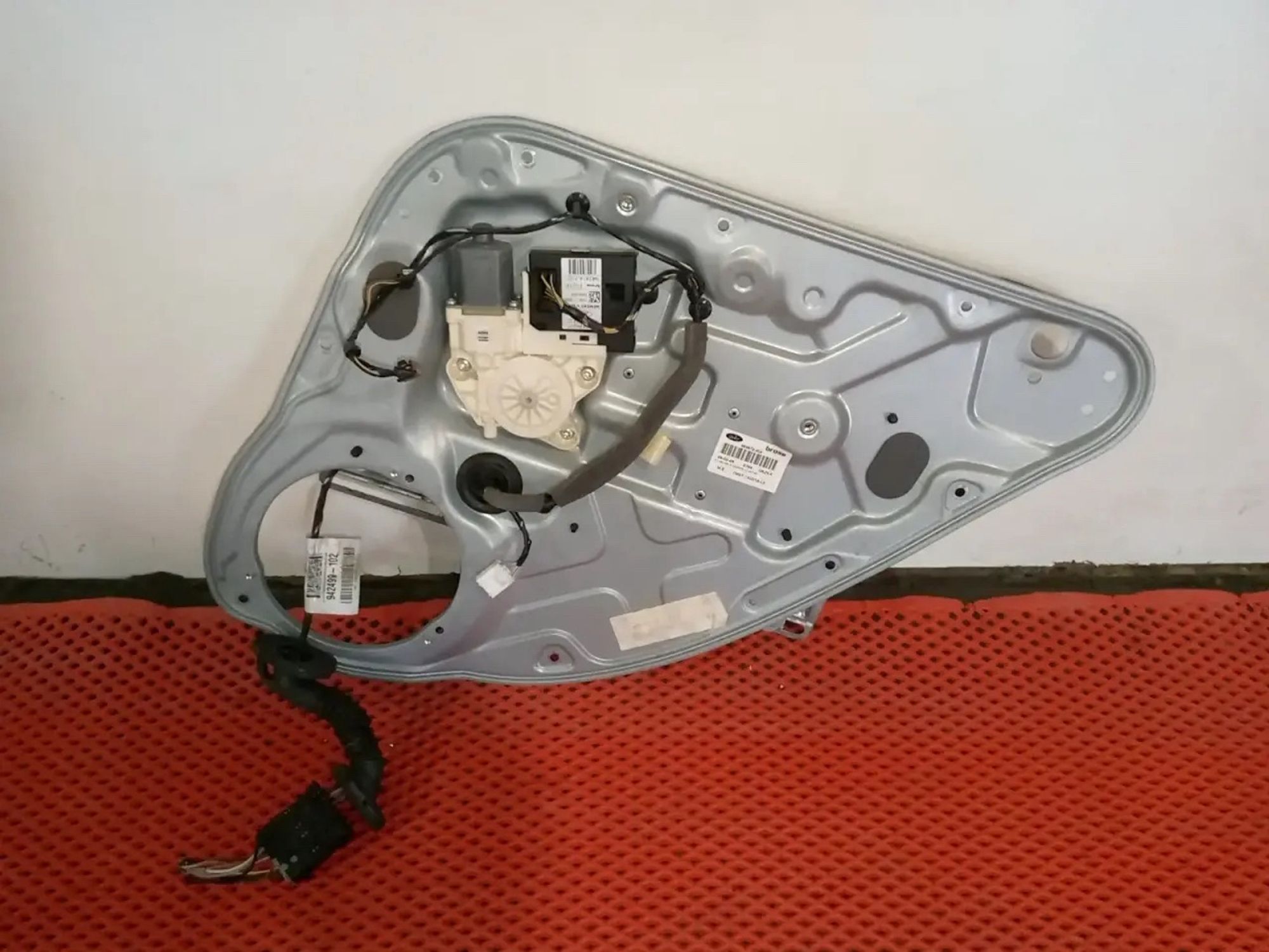 https://ycs.partsauto.market/partsauto-images/thmbs/userImages/a486c87f8955b6e25f9185efee619899/part/c28048f9-453e-4245-931c-5984fbc98edc_1778653184886.jpg