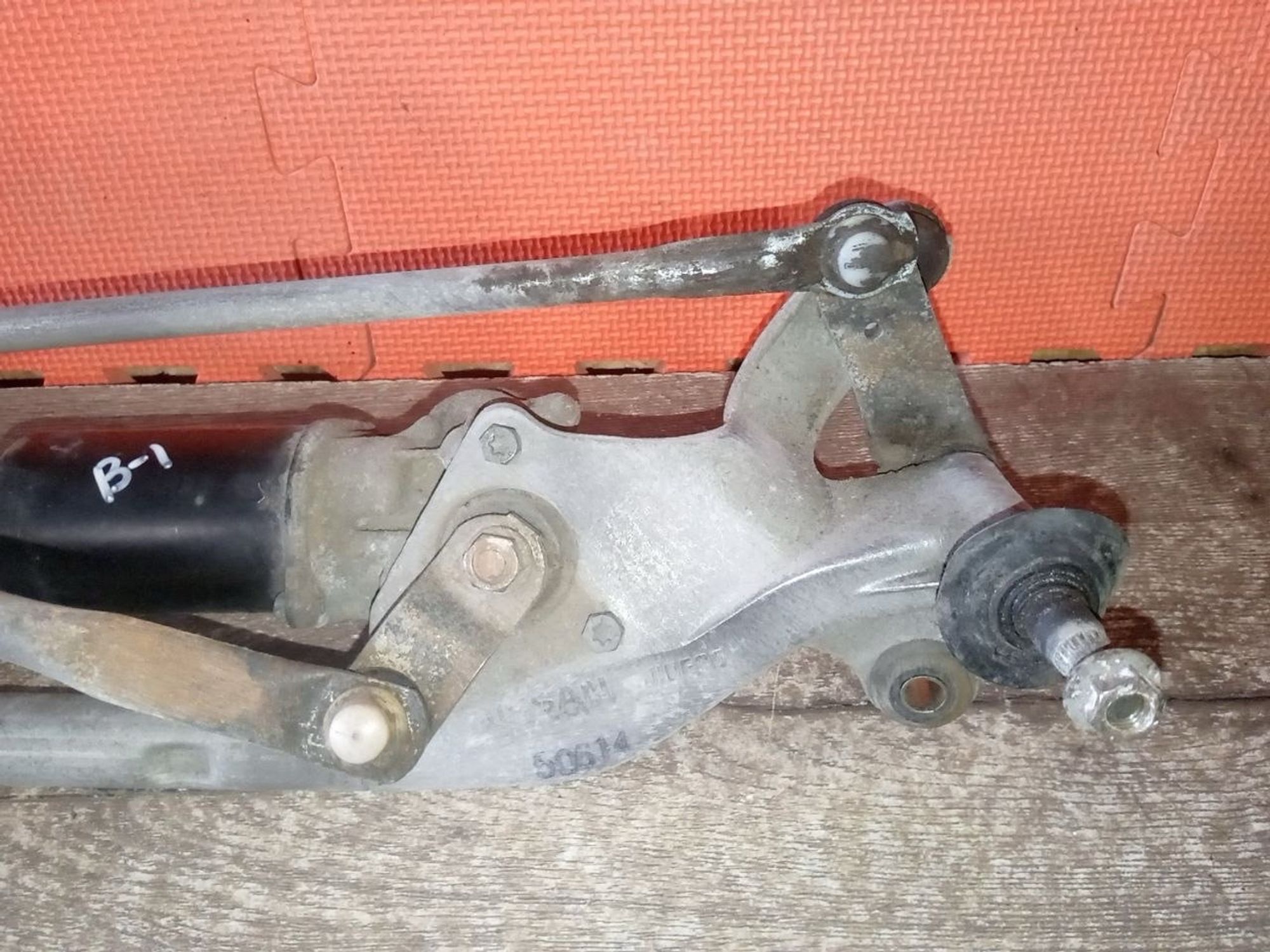 https://ycs.partsauto.market/partsauto-images/thmbs/userImages/a486c87f8955b6e25f9185efee619899/part/c304191a-c89f-450d-8728-9add5a4a2ba9_1775855121238.jpg